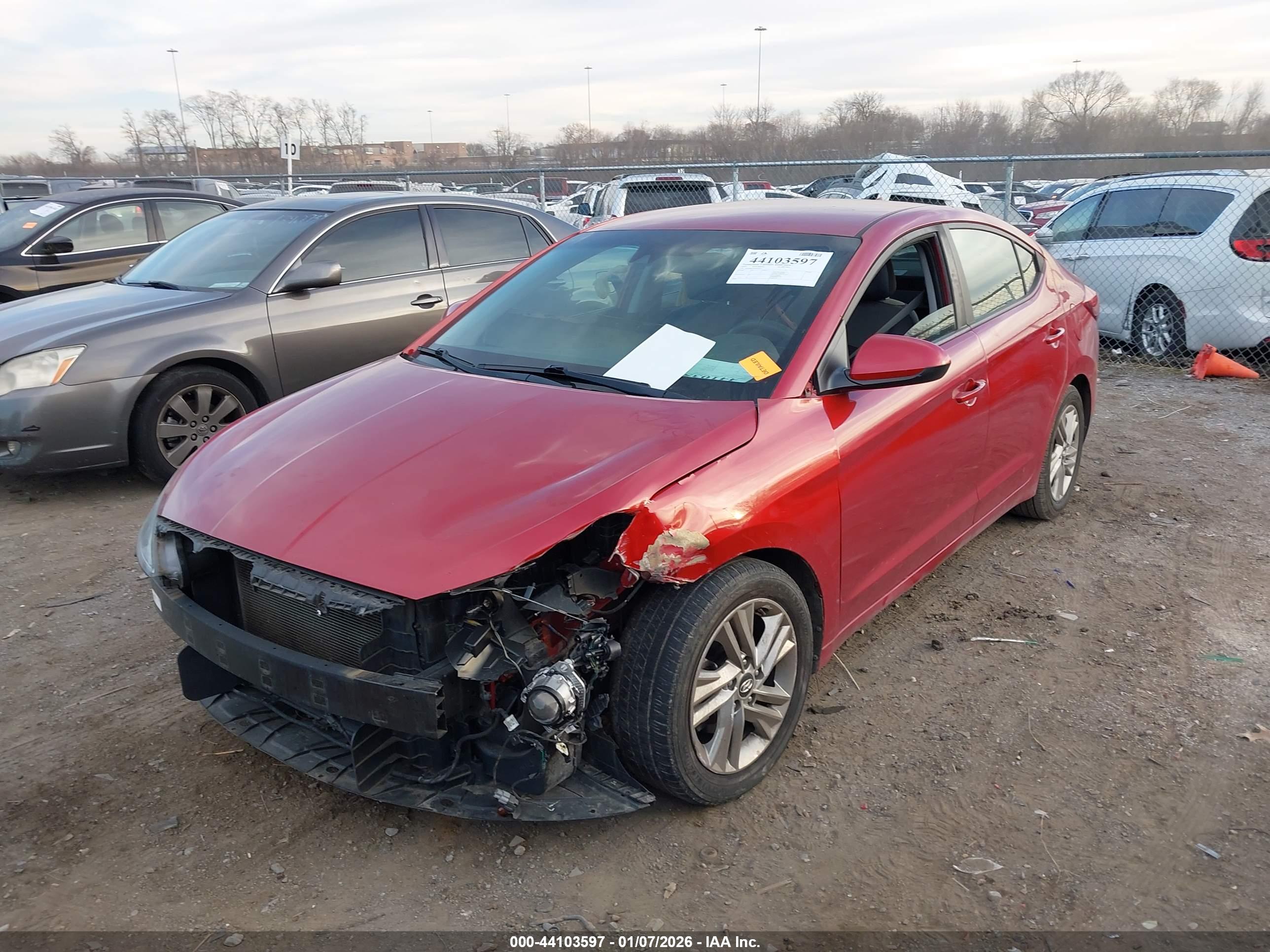 HYUNDAI ELANTRA image 2