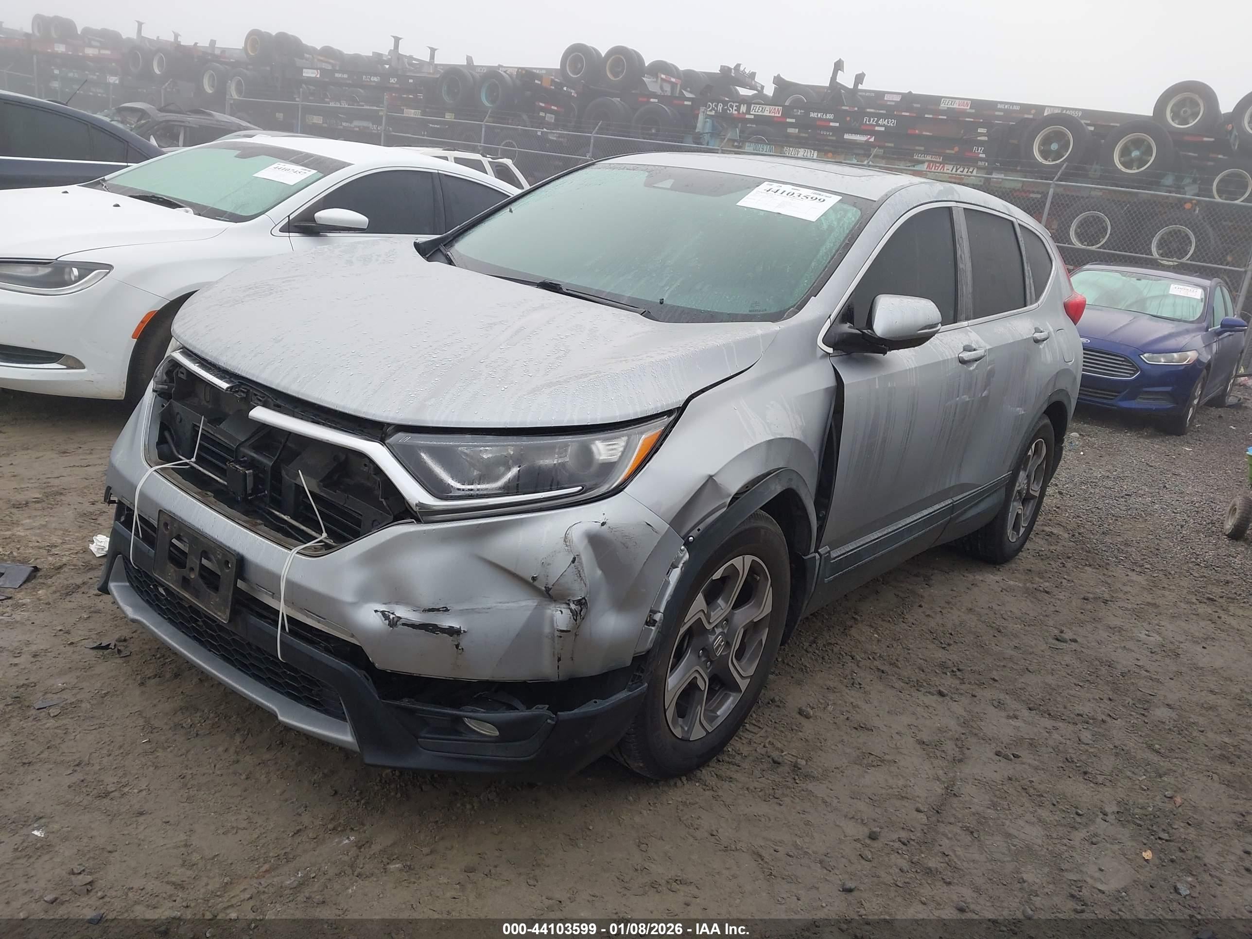 HONDA CR-V image 2