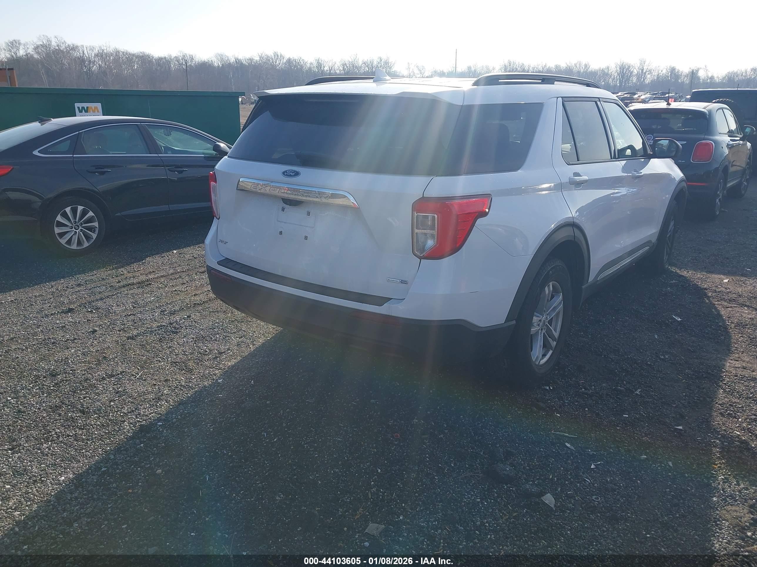 FORD EXPLORER image 4