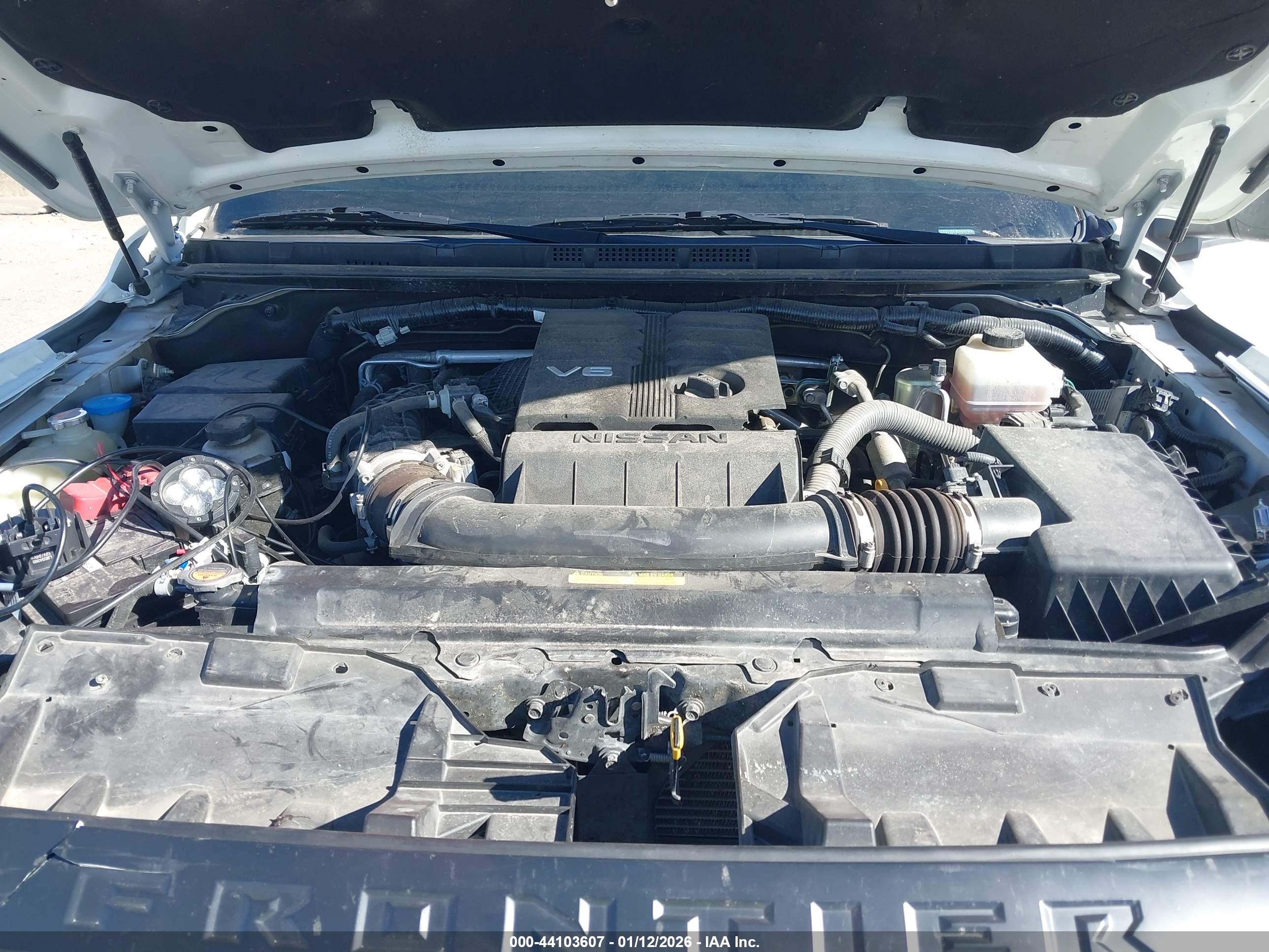 NISSAN FRONTIER image 10