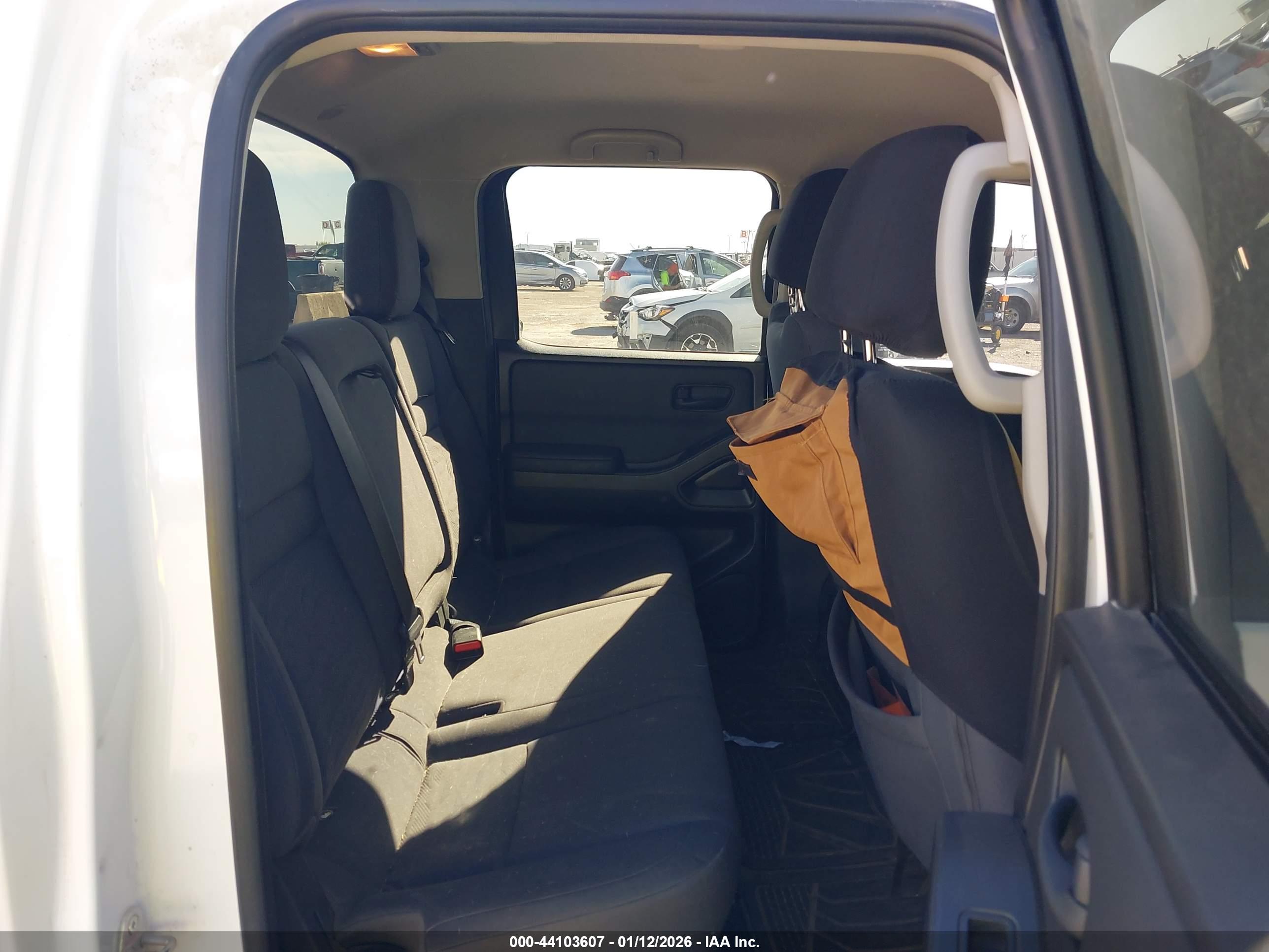 NISSAN FRONTIER image 8