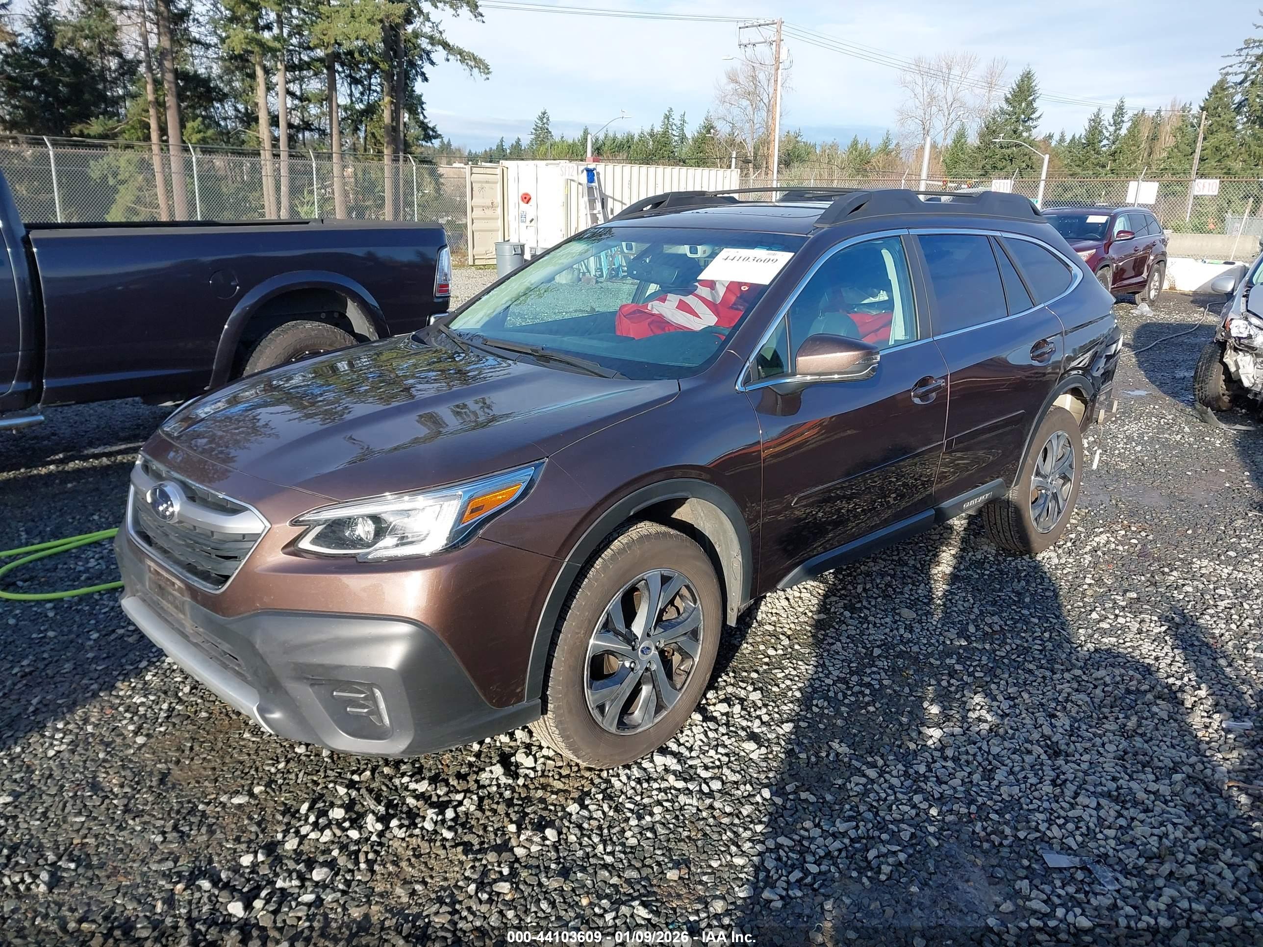 SUBARU OUTBACK image 2