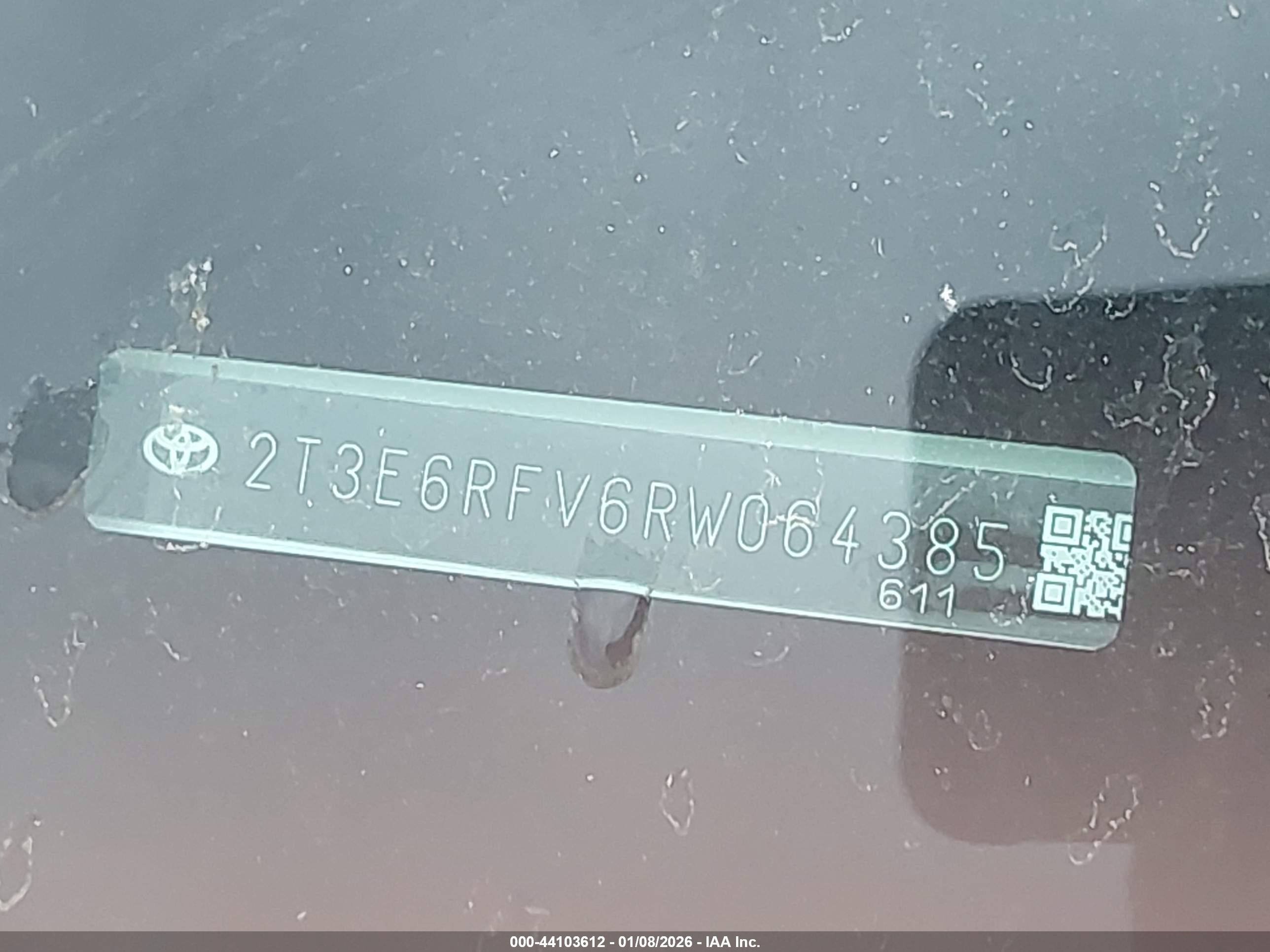 TOYOTA RAV4 image 9