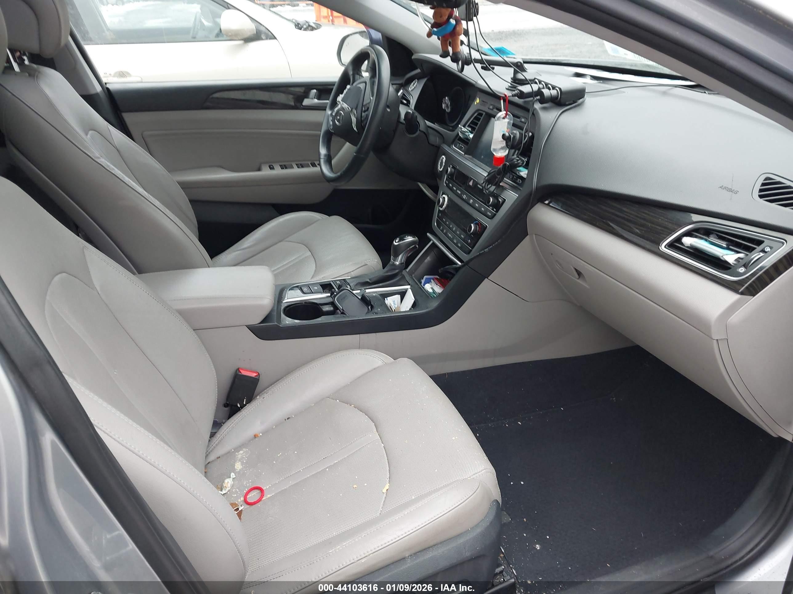 HYUNDAI SONATA image 5