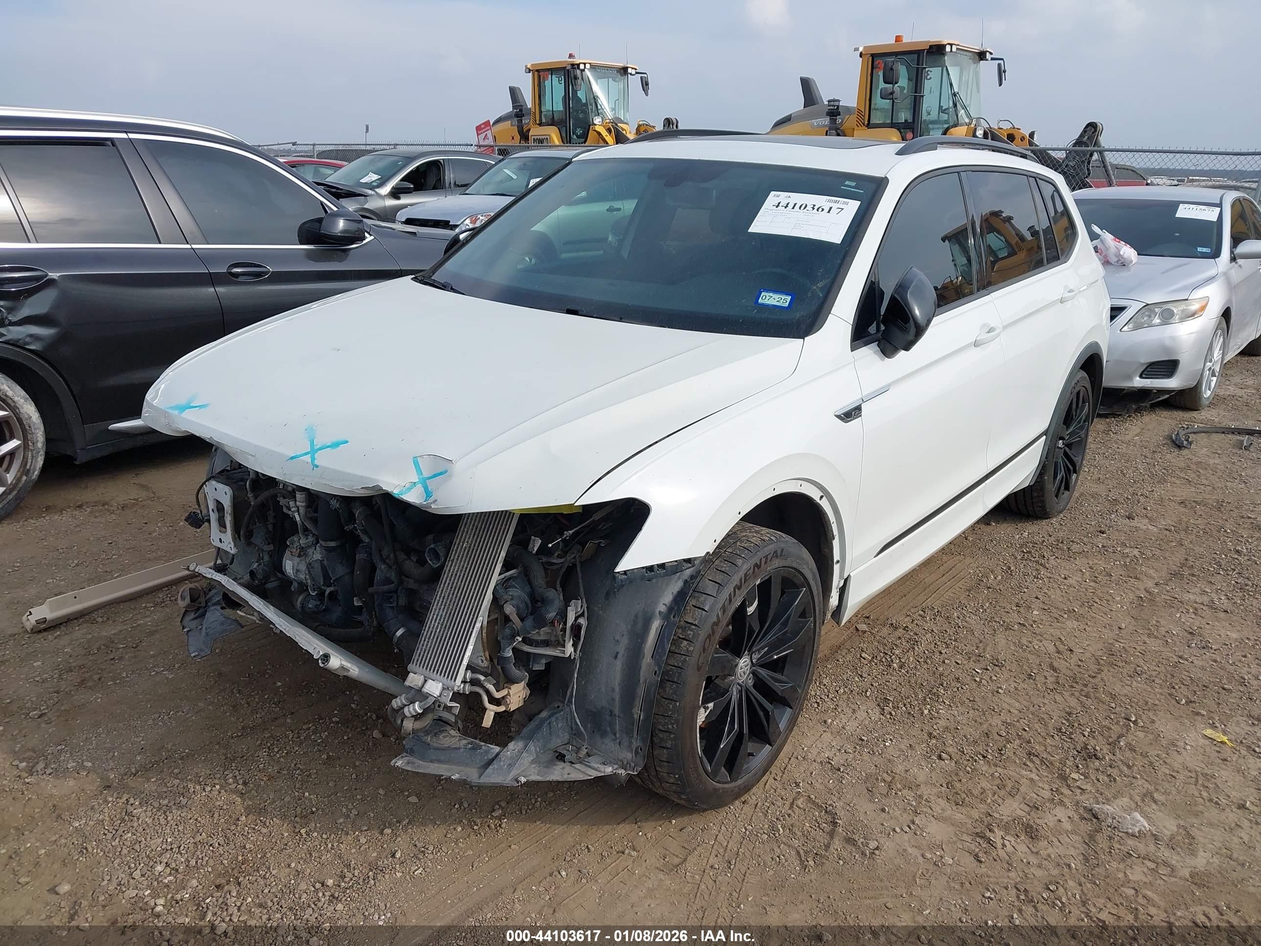 VOLKSWAGEN TIGUAN image 2