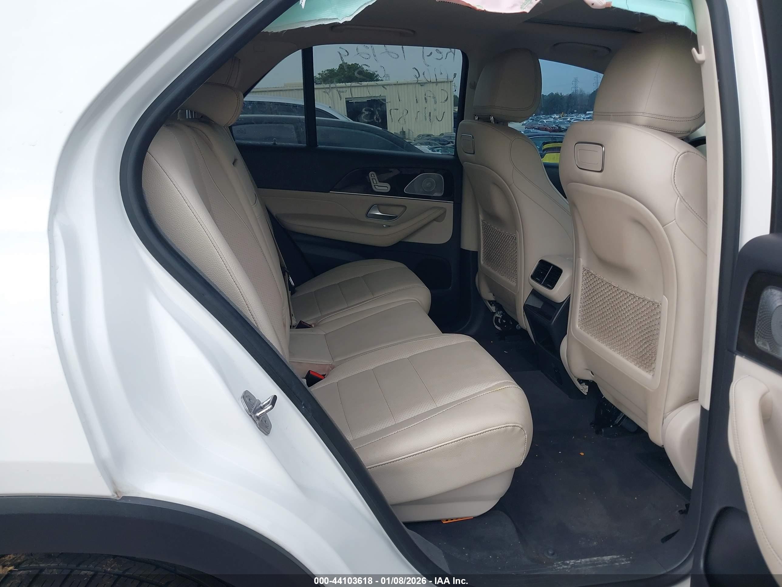 MERCEDES-BENZ GLE image 8