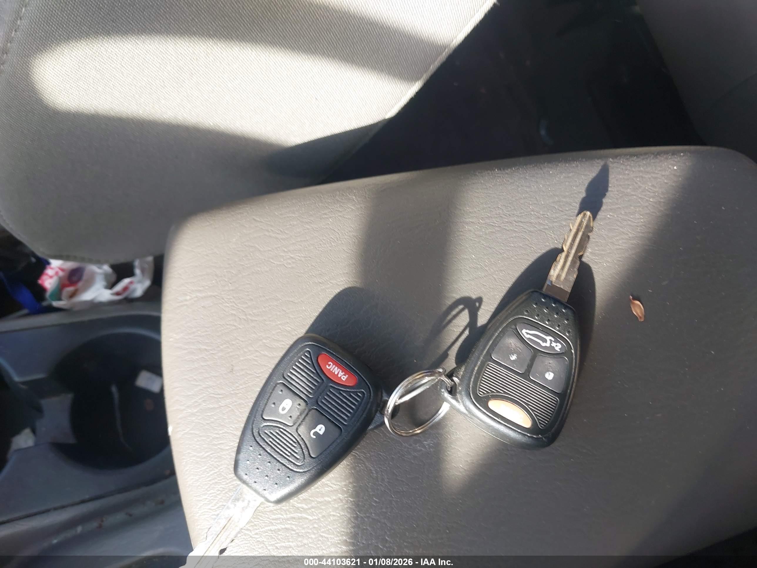JEEP LIBERTY image 11