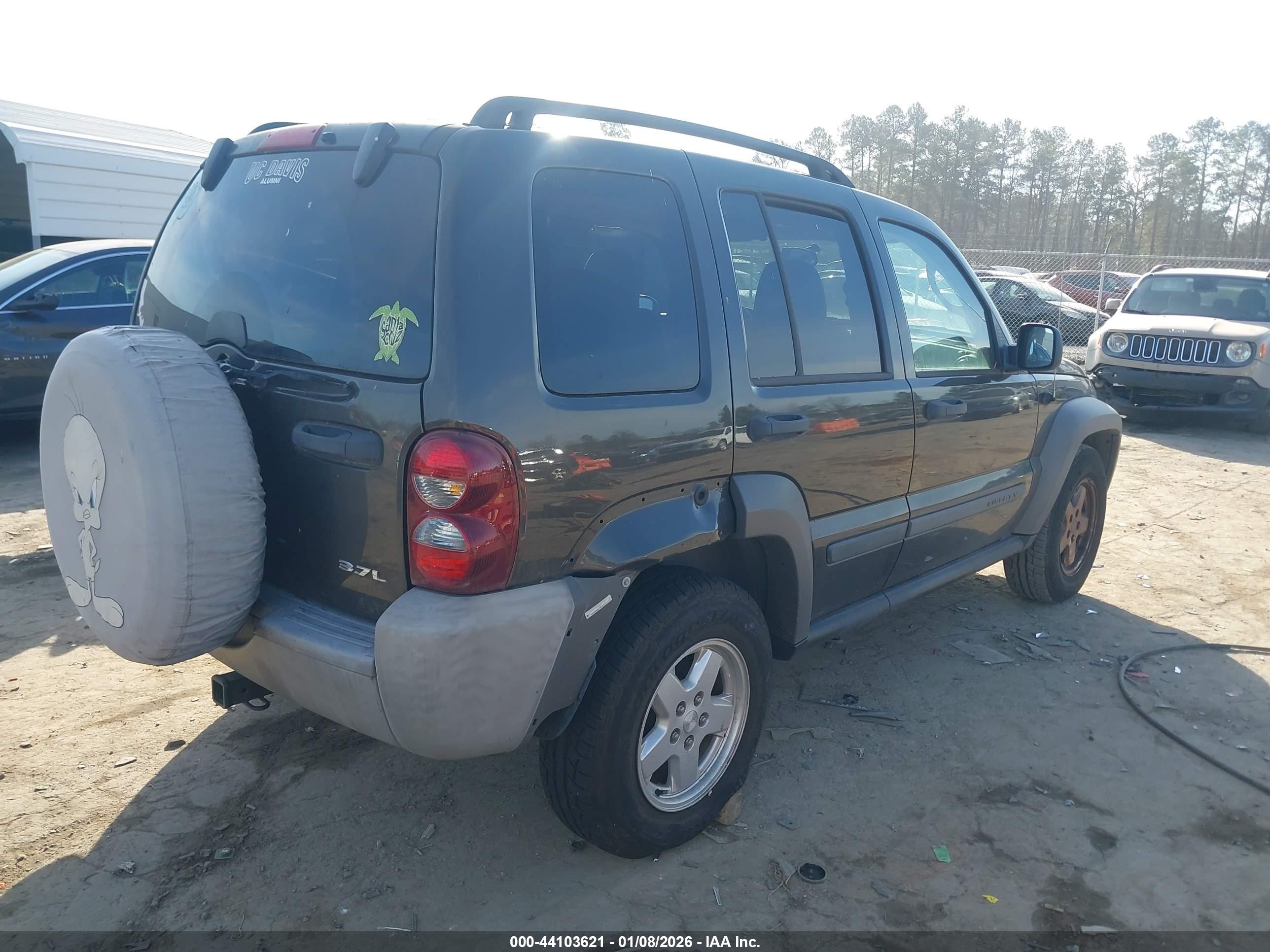 JEEP LIBERTY image 4