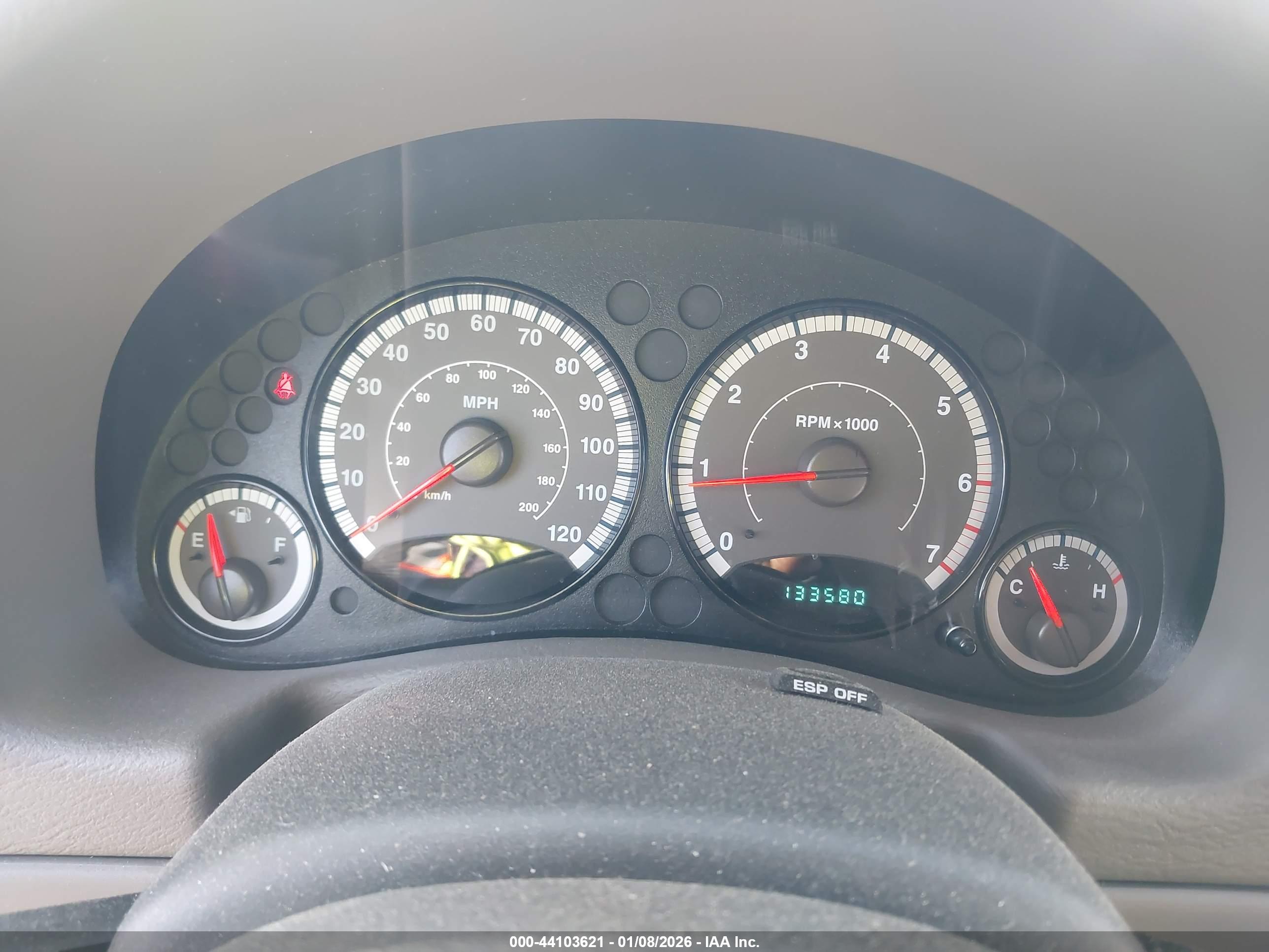 JEEP LIBERTY image 7