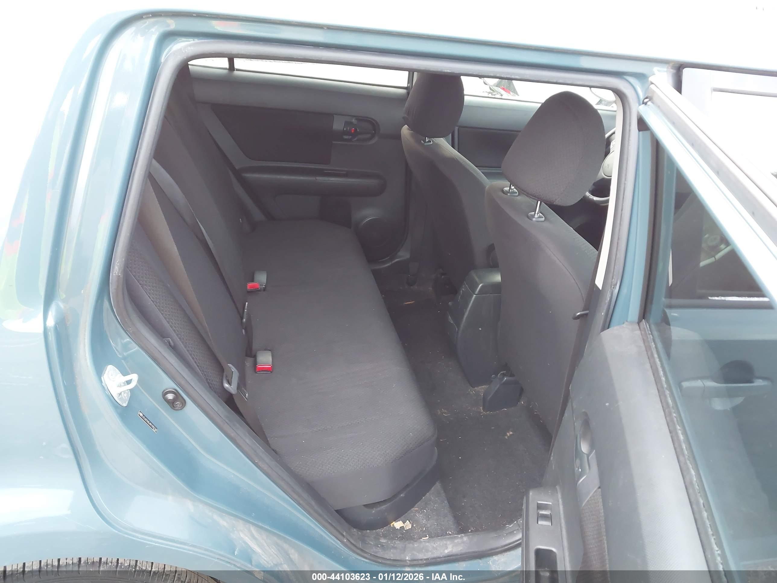 SCION XB image 8