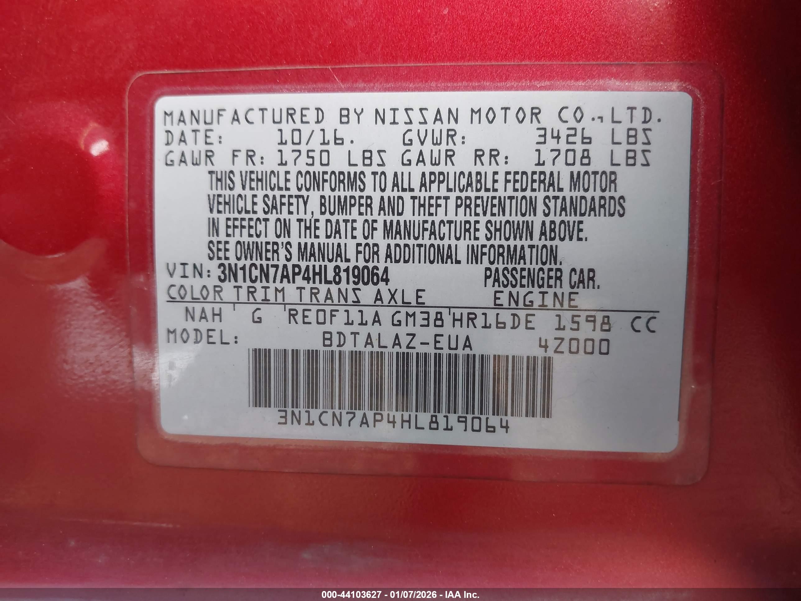 NISSAN VERSA image 9