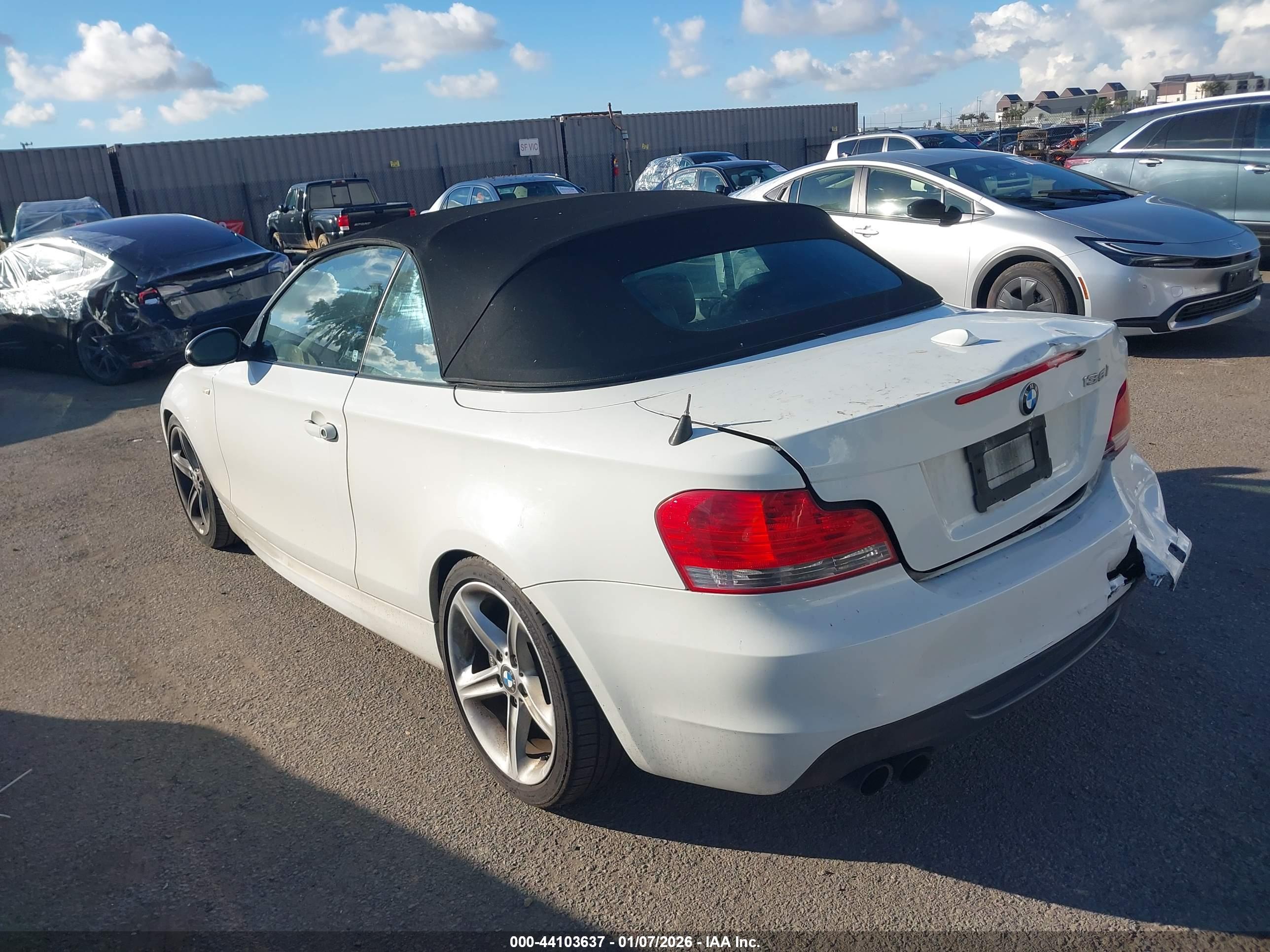 BMW 135I image 3