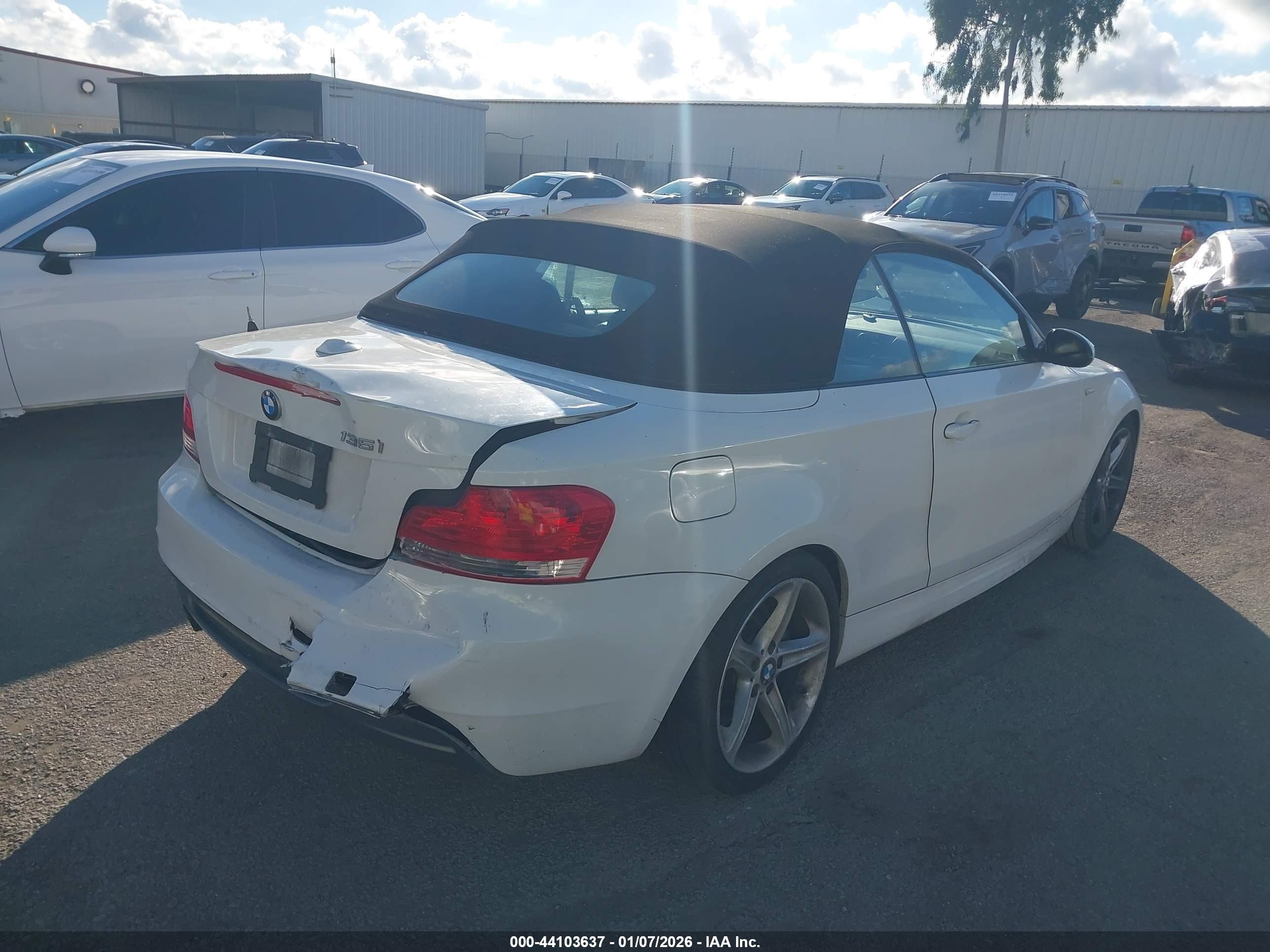 BMW 135I image 4