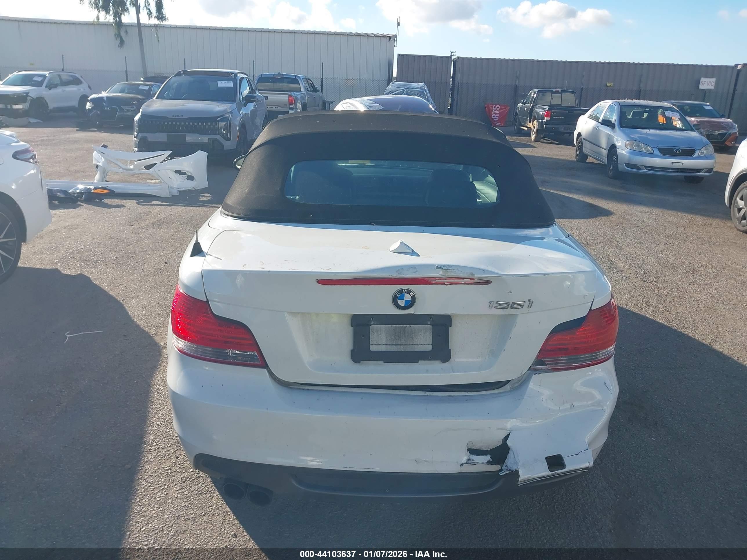 BMW 135I image 6