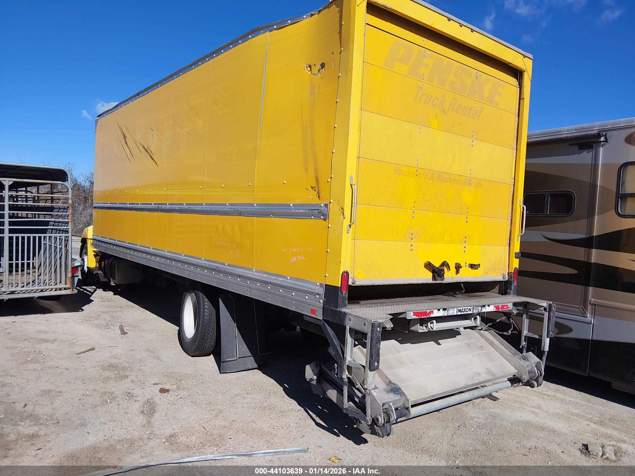 HINO 258/268 image 3