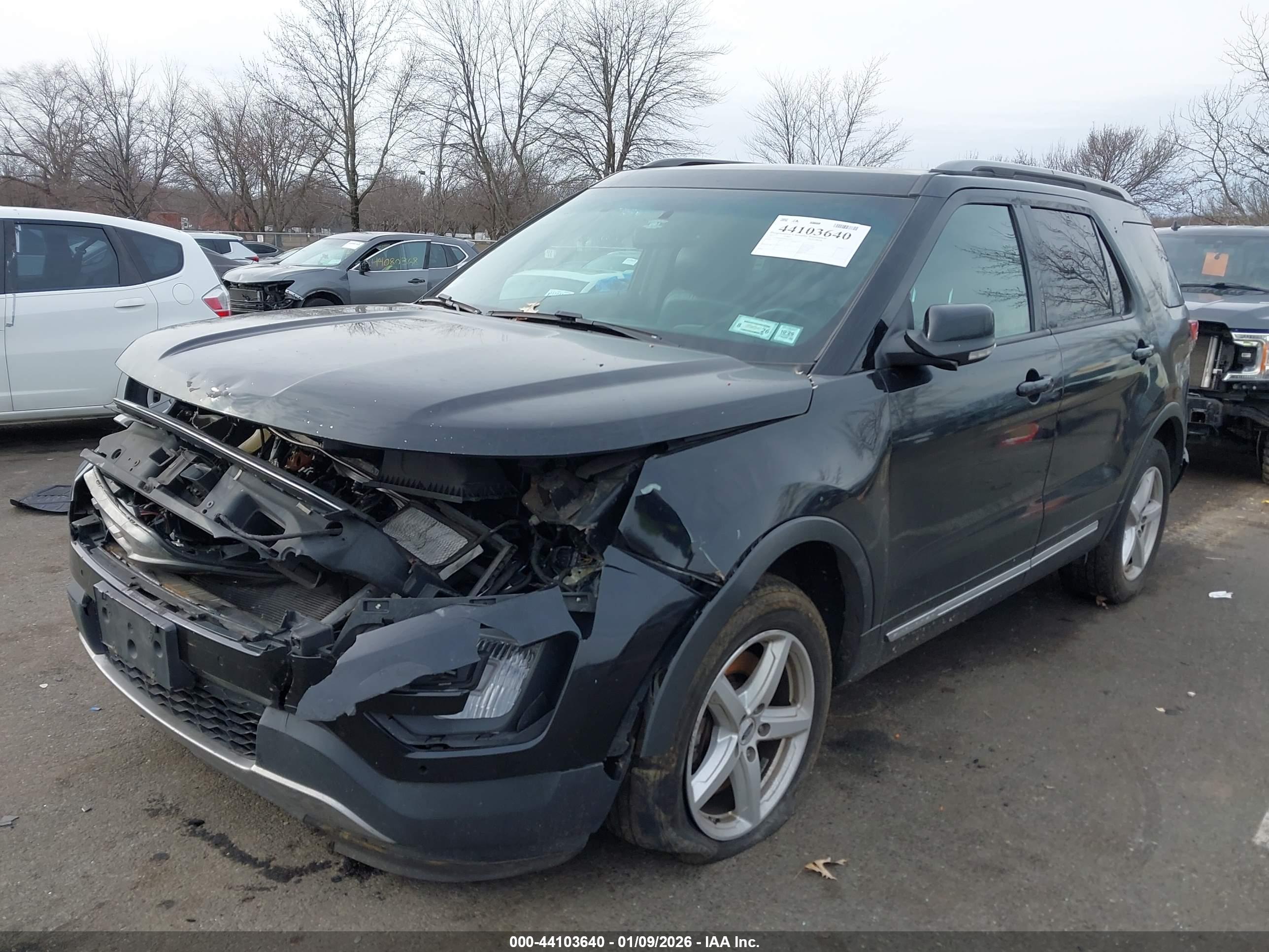 FORD EXPLORER image 2