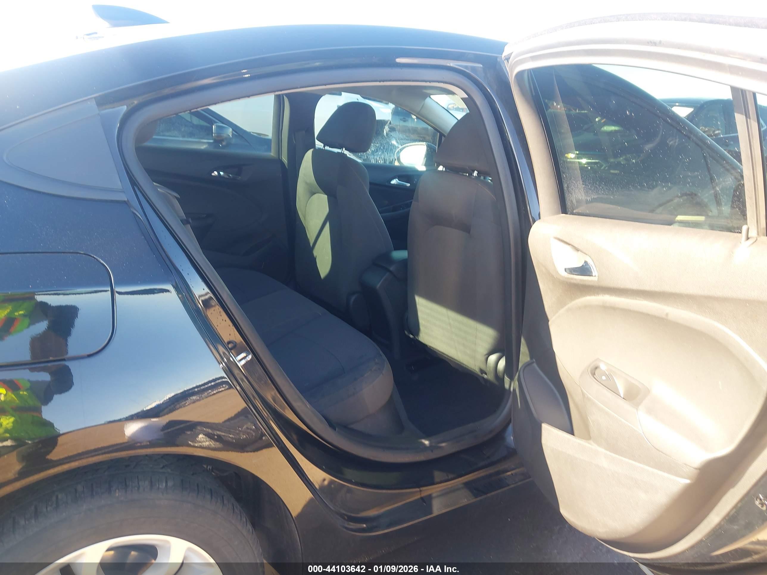 CHEVROLET CRUZE image 8