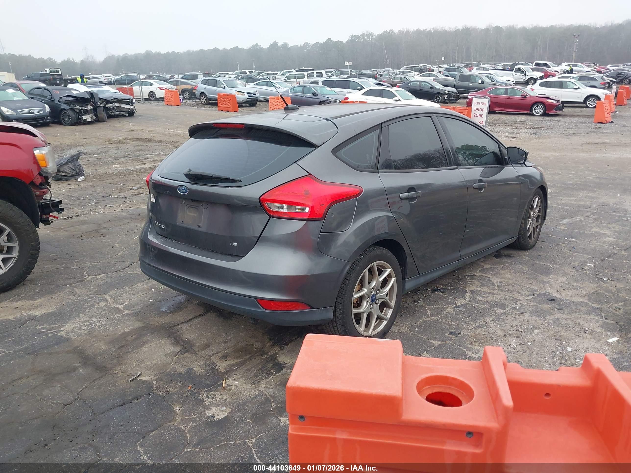 FORD FOCUS image 4