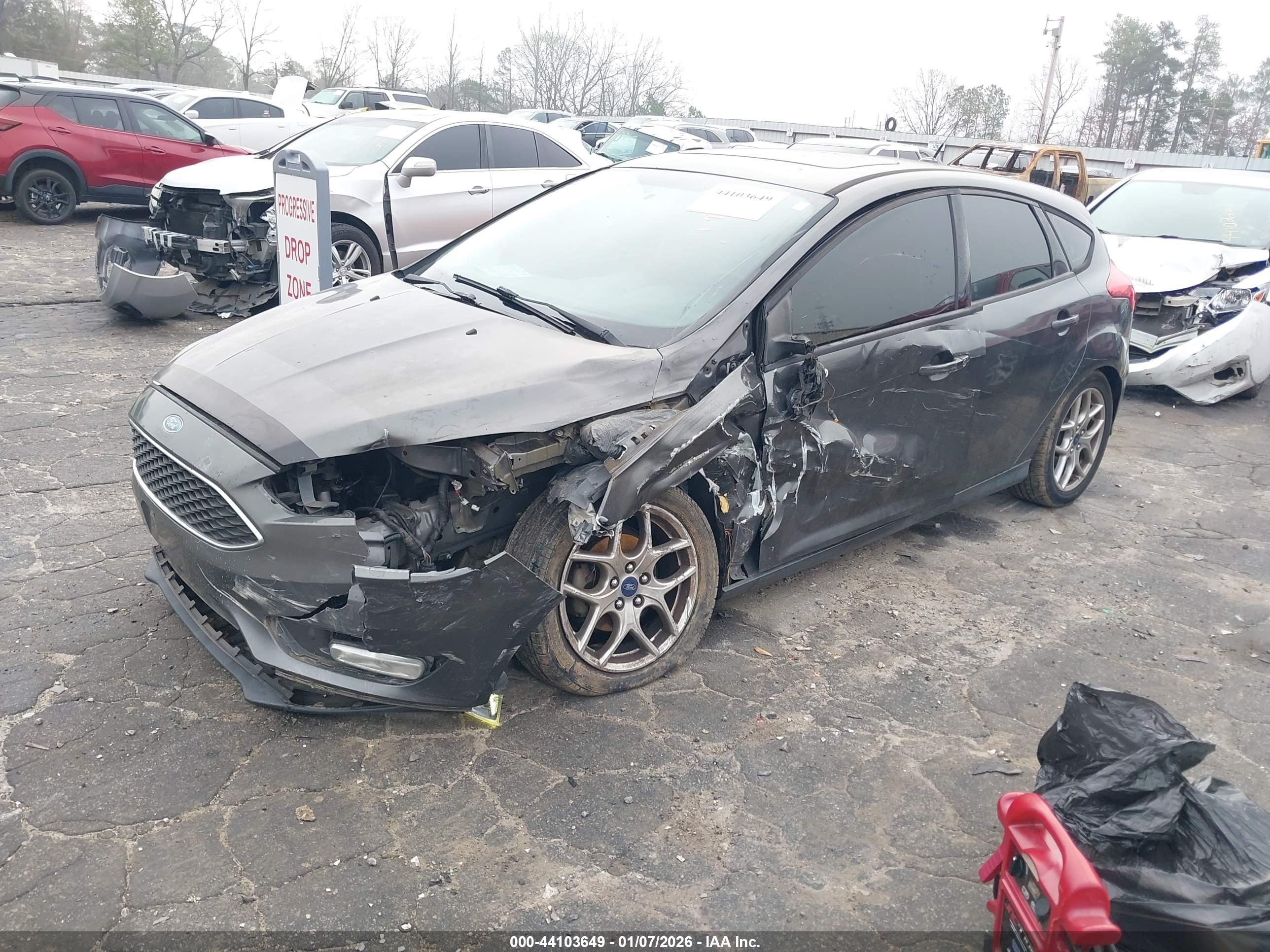 FORD FOCUS image 6