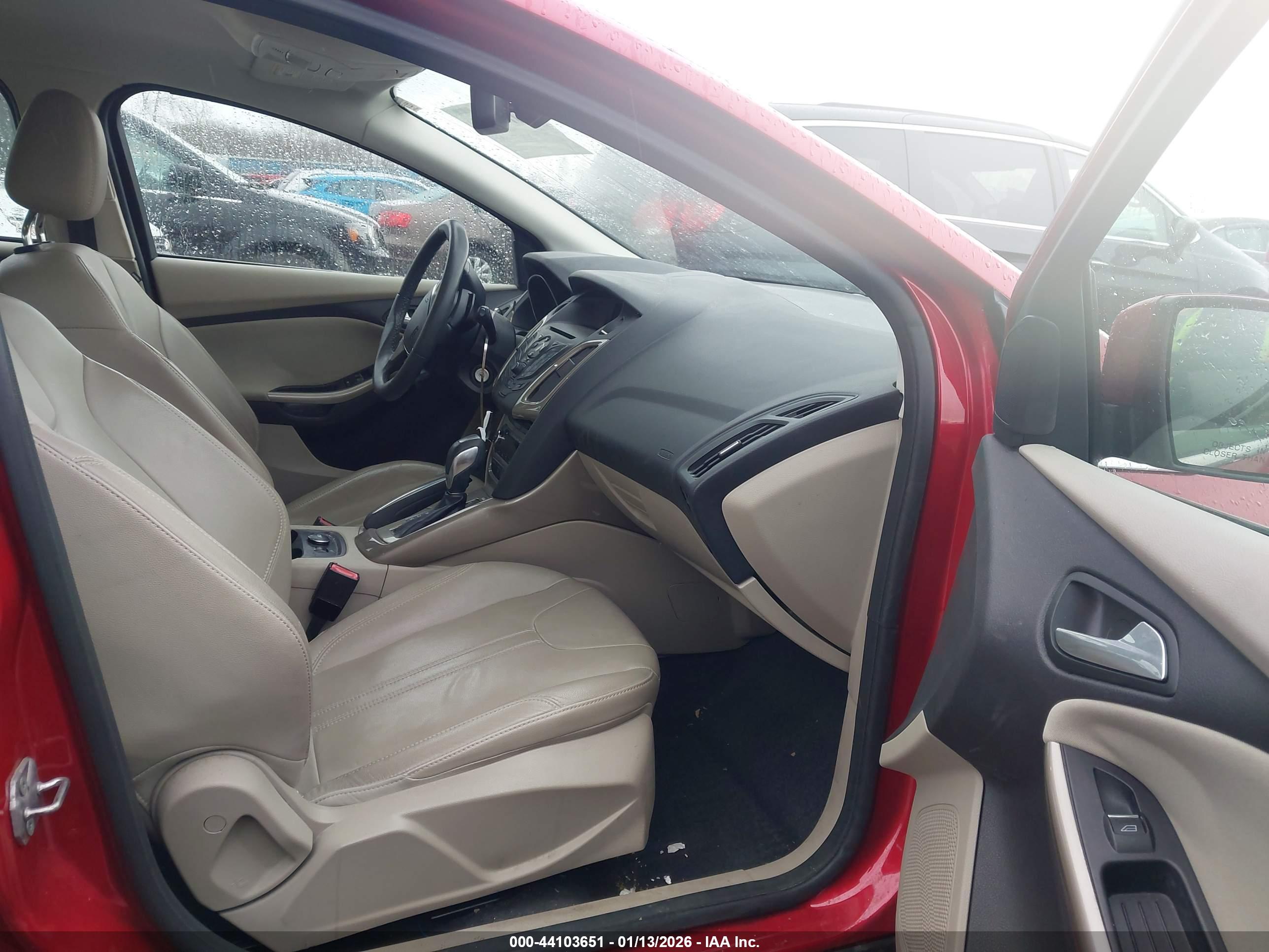 FORD FOCUS image 5