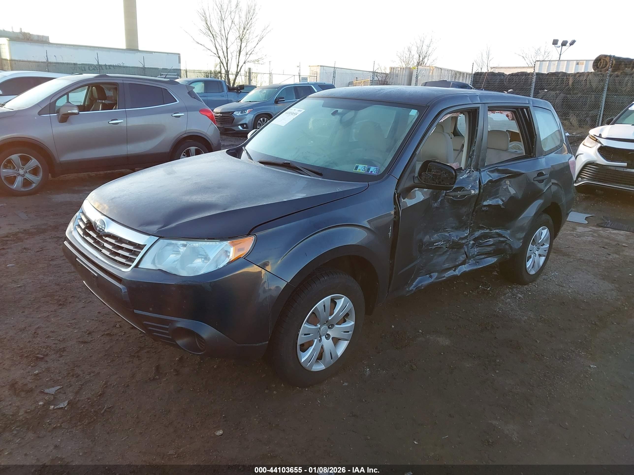 SUBARU FORESTER image 2