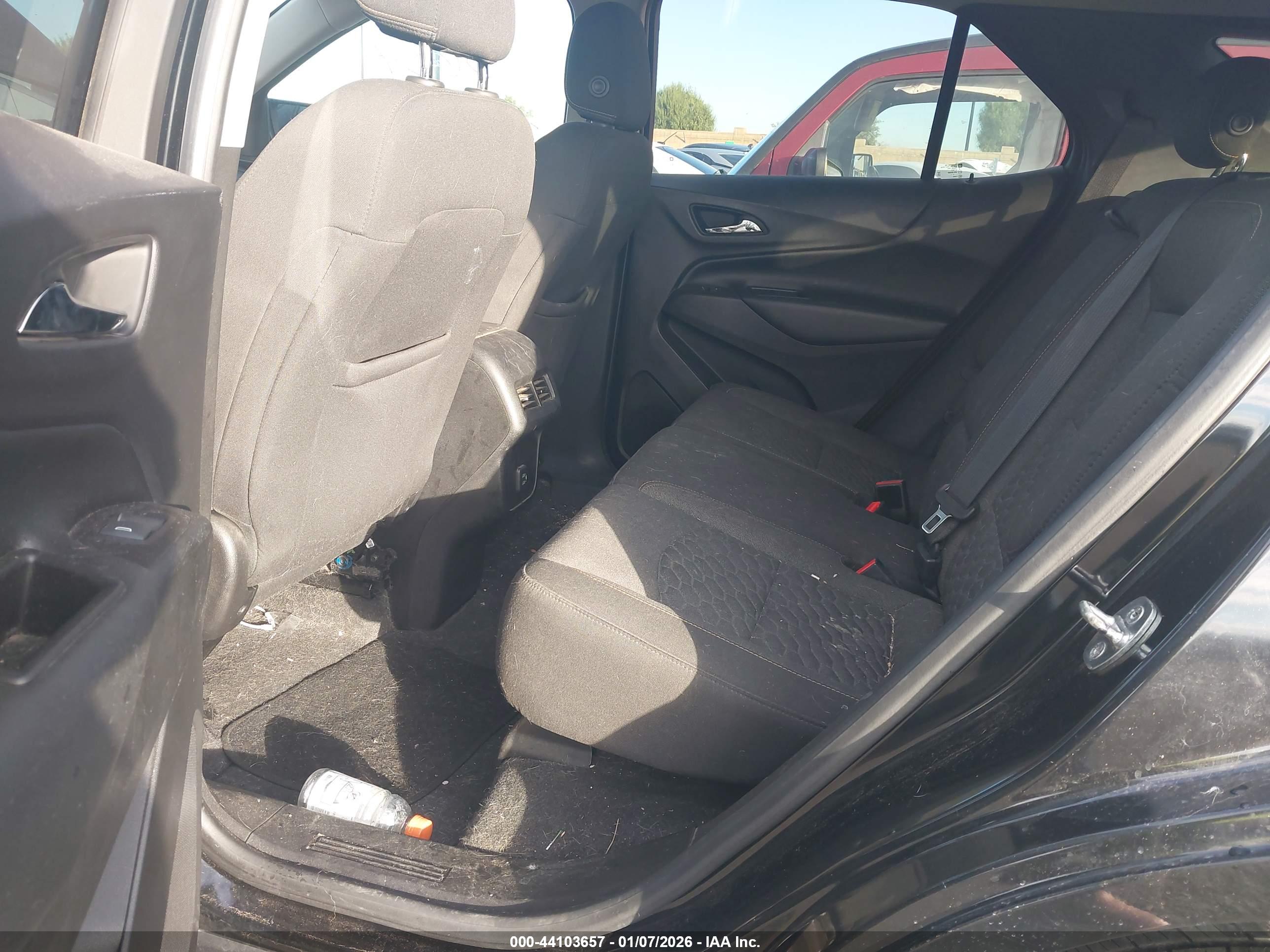 CHEVROLET EQUINOX image 8