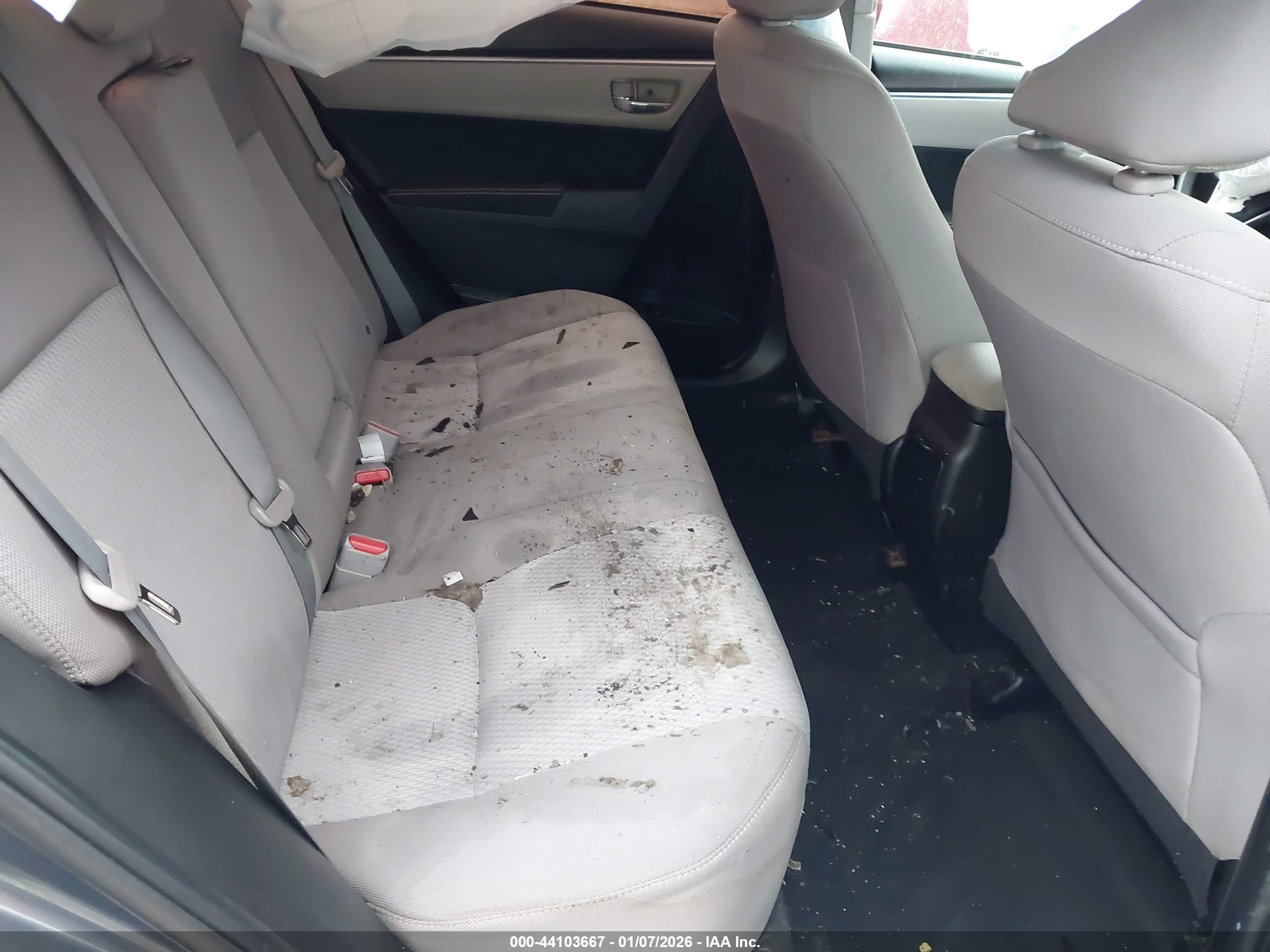 TOYOTA COROLLA image 8