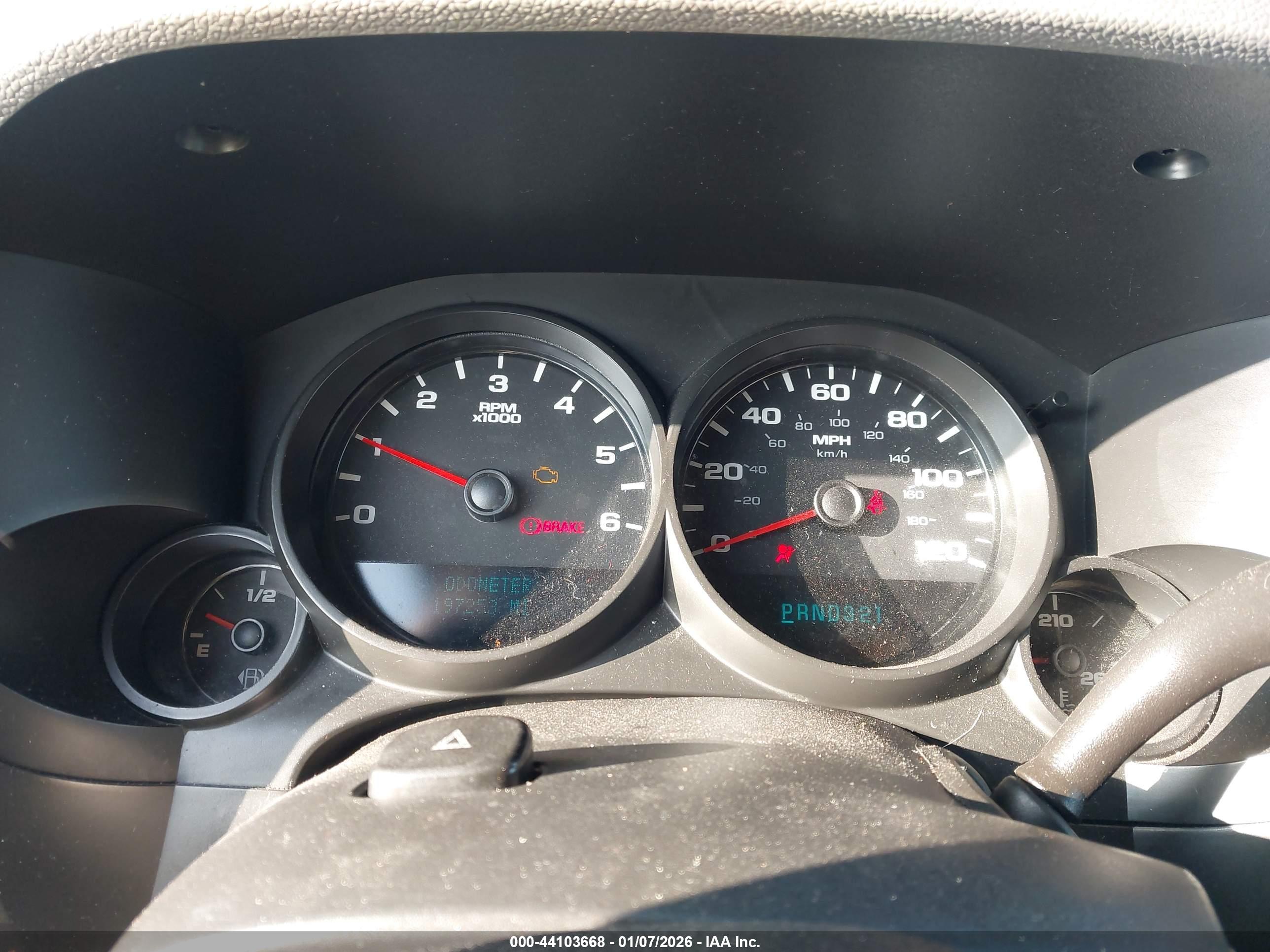 CHEVROLET SILVERADO image 7