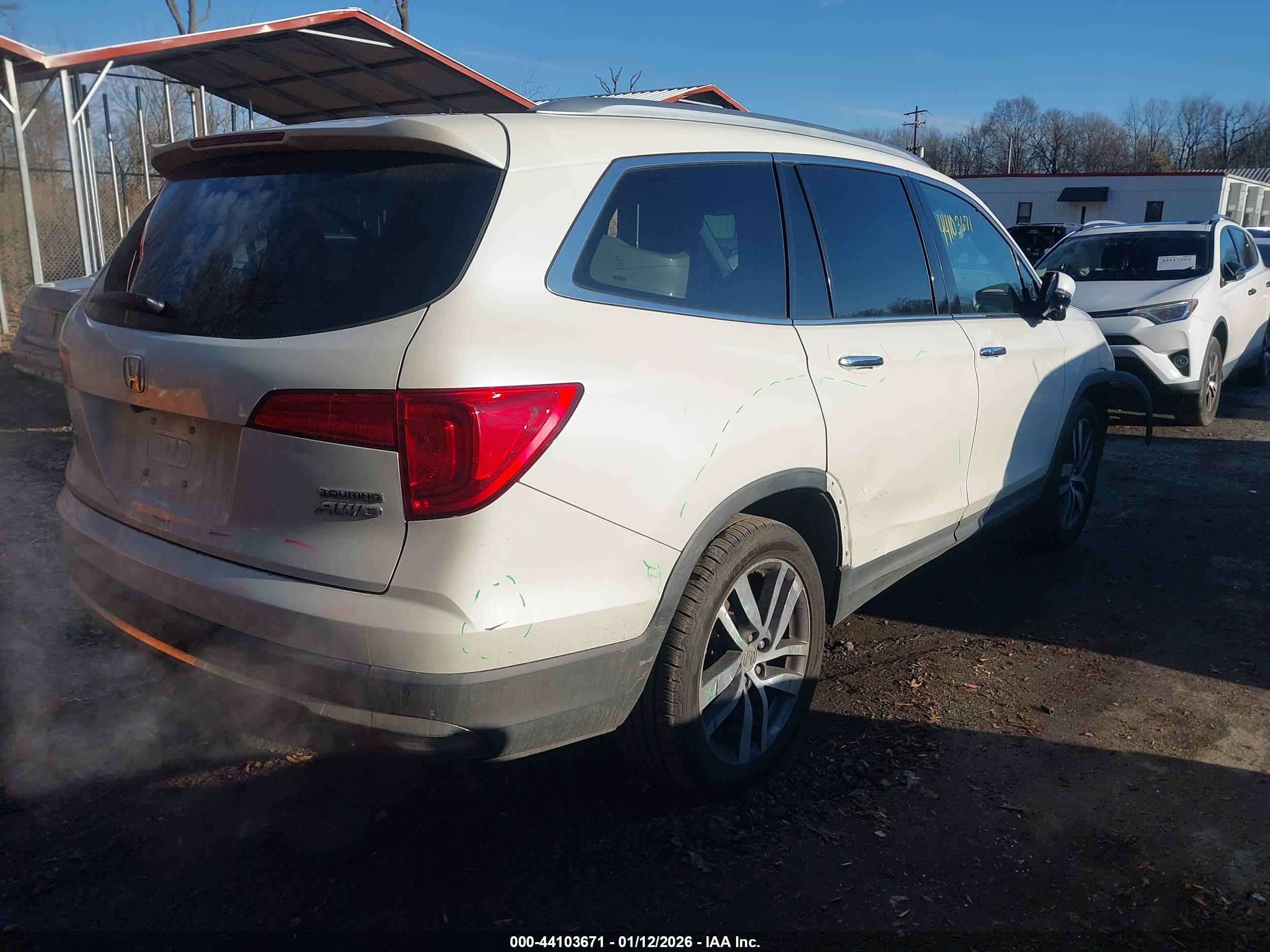 HONDA PILOT image 4