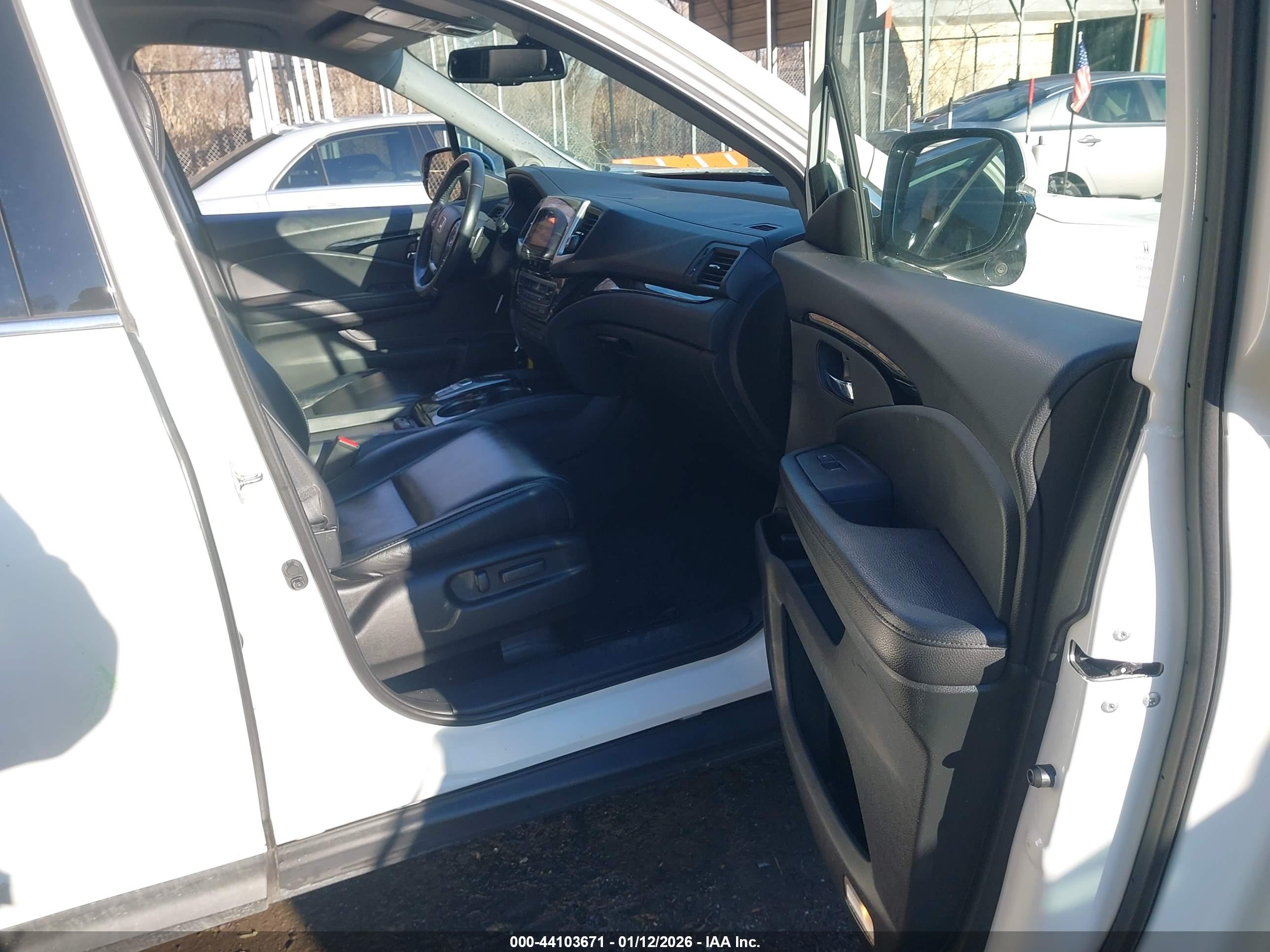 HONDA PILOT image 5