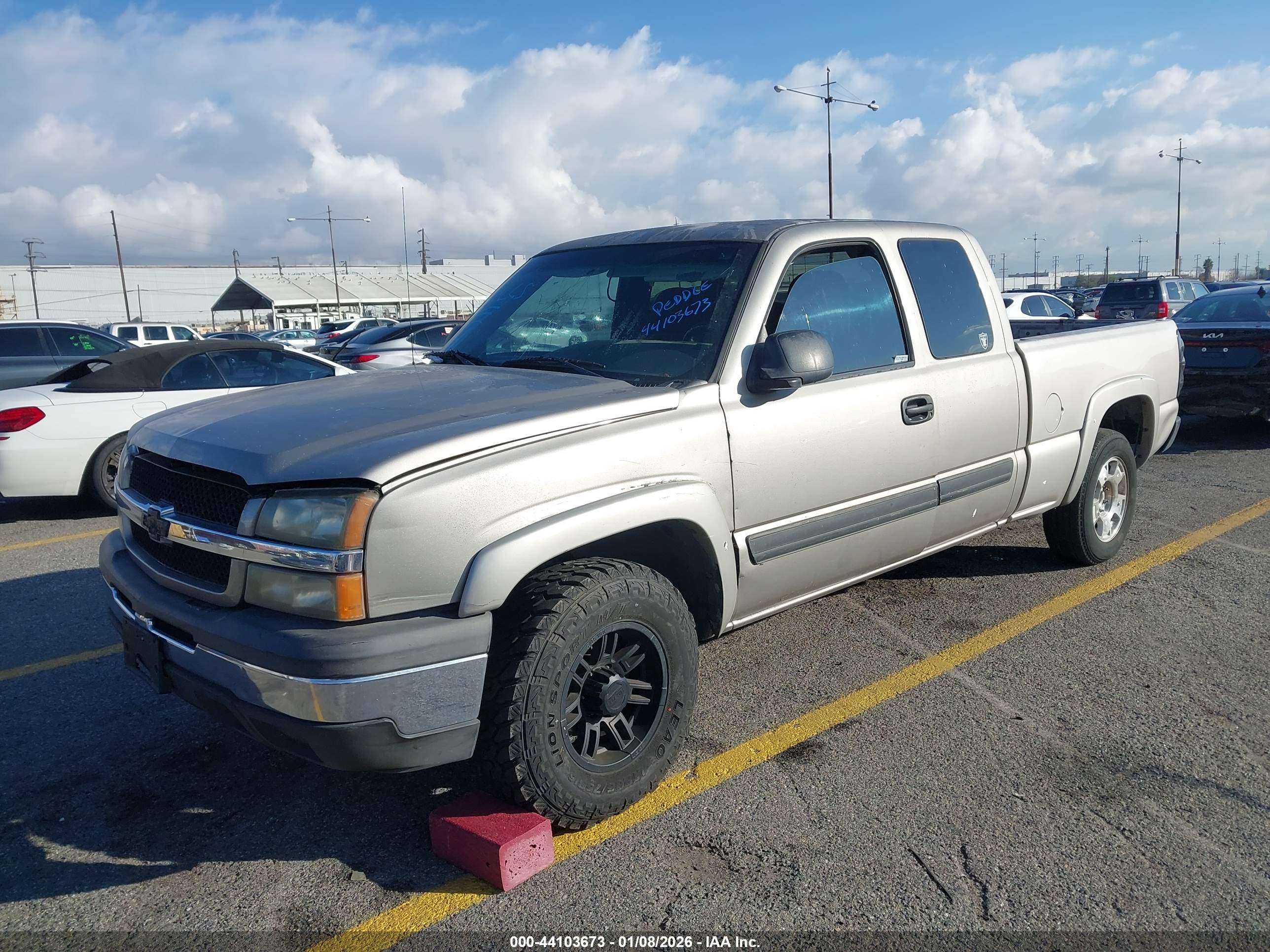 CHEVROLET SILVERADO image 2