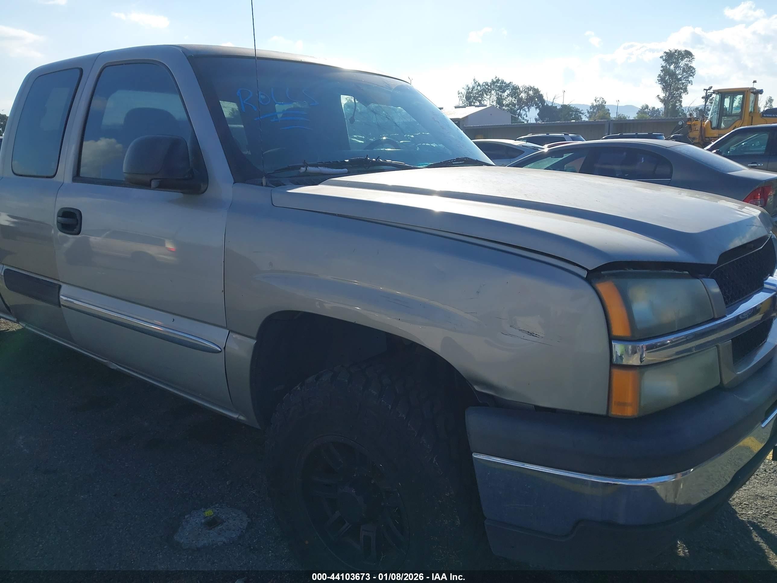 CHEVROLET SILVERADO image 6