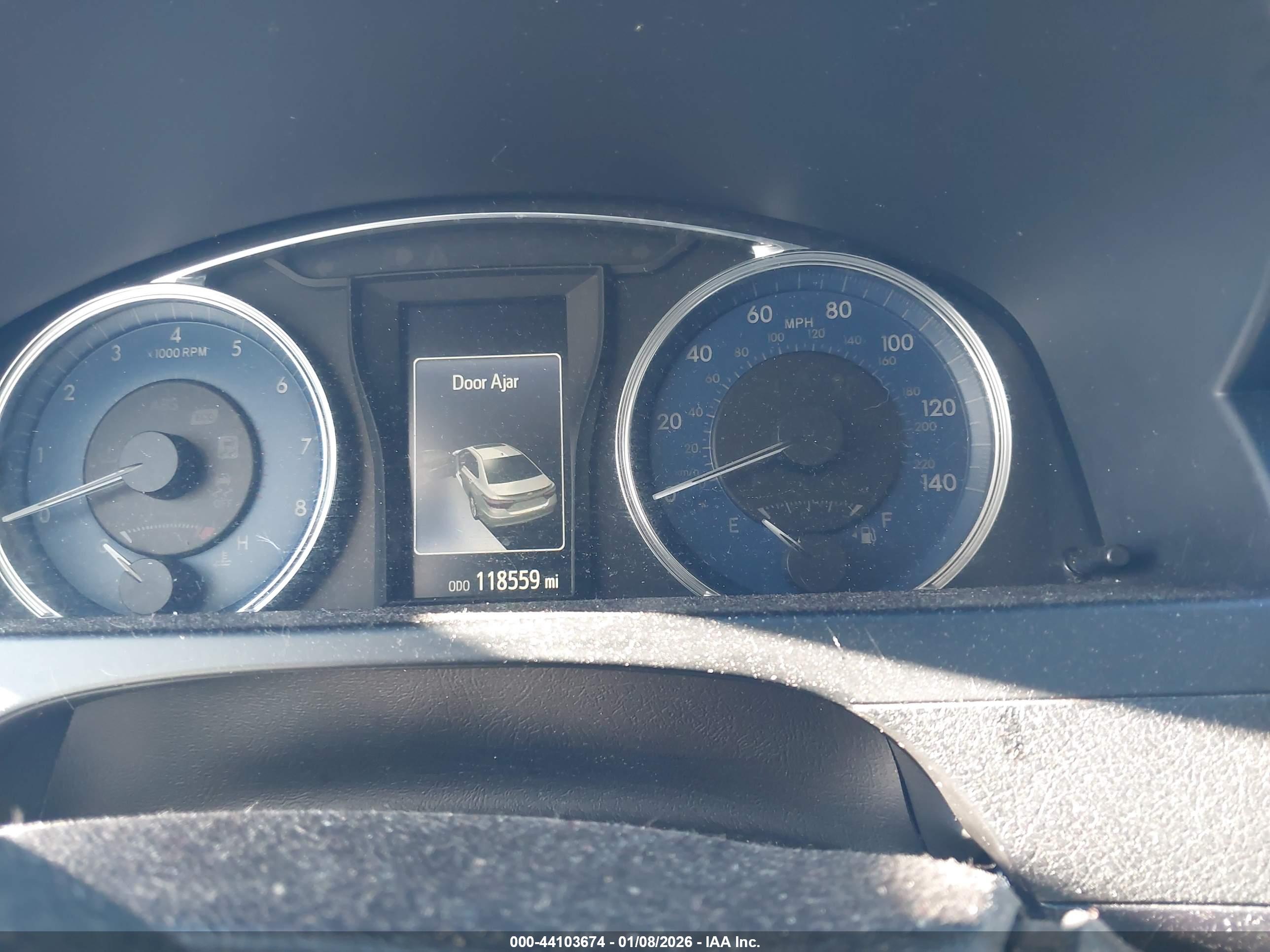 TOYOTA CAMRY image 7