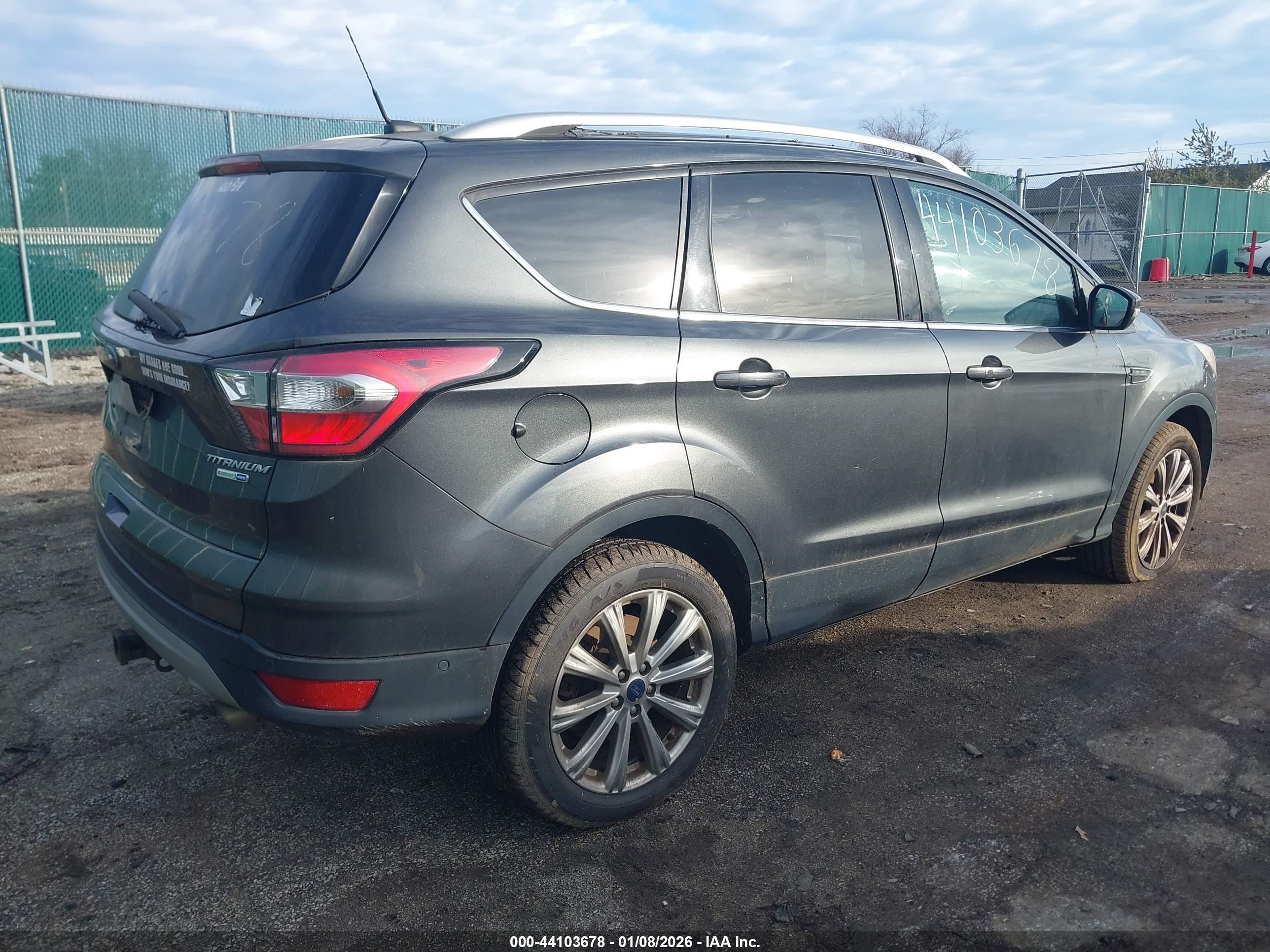 FORD ESCAPE image 4