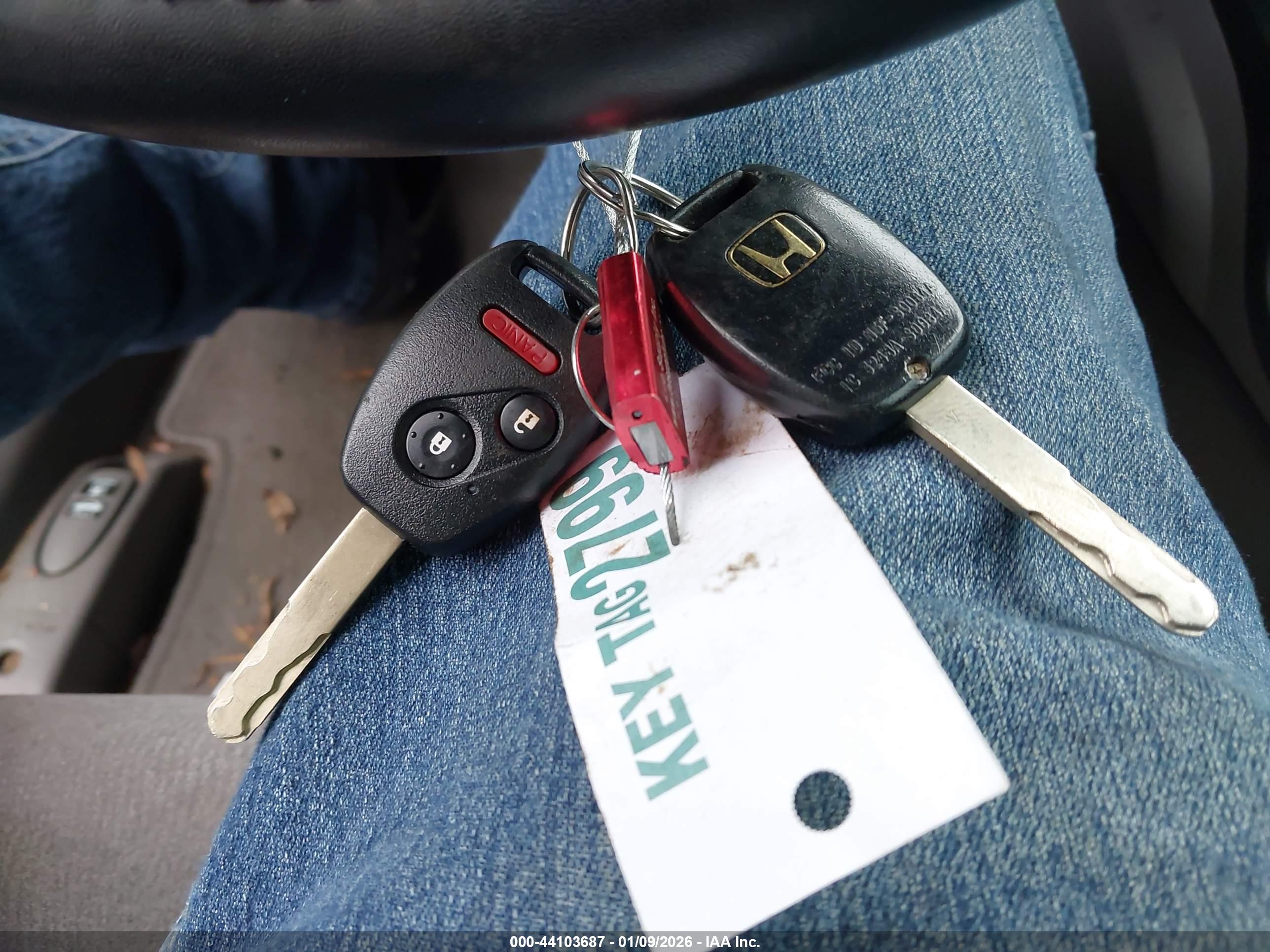 HONDA CIVIC image 11