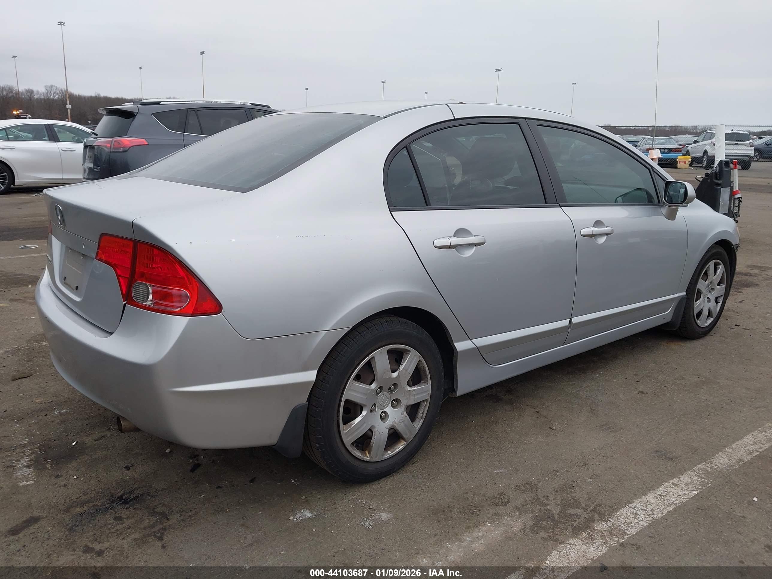 HONDA CIVIC image 4
