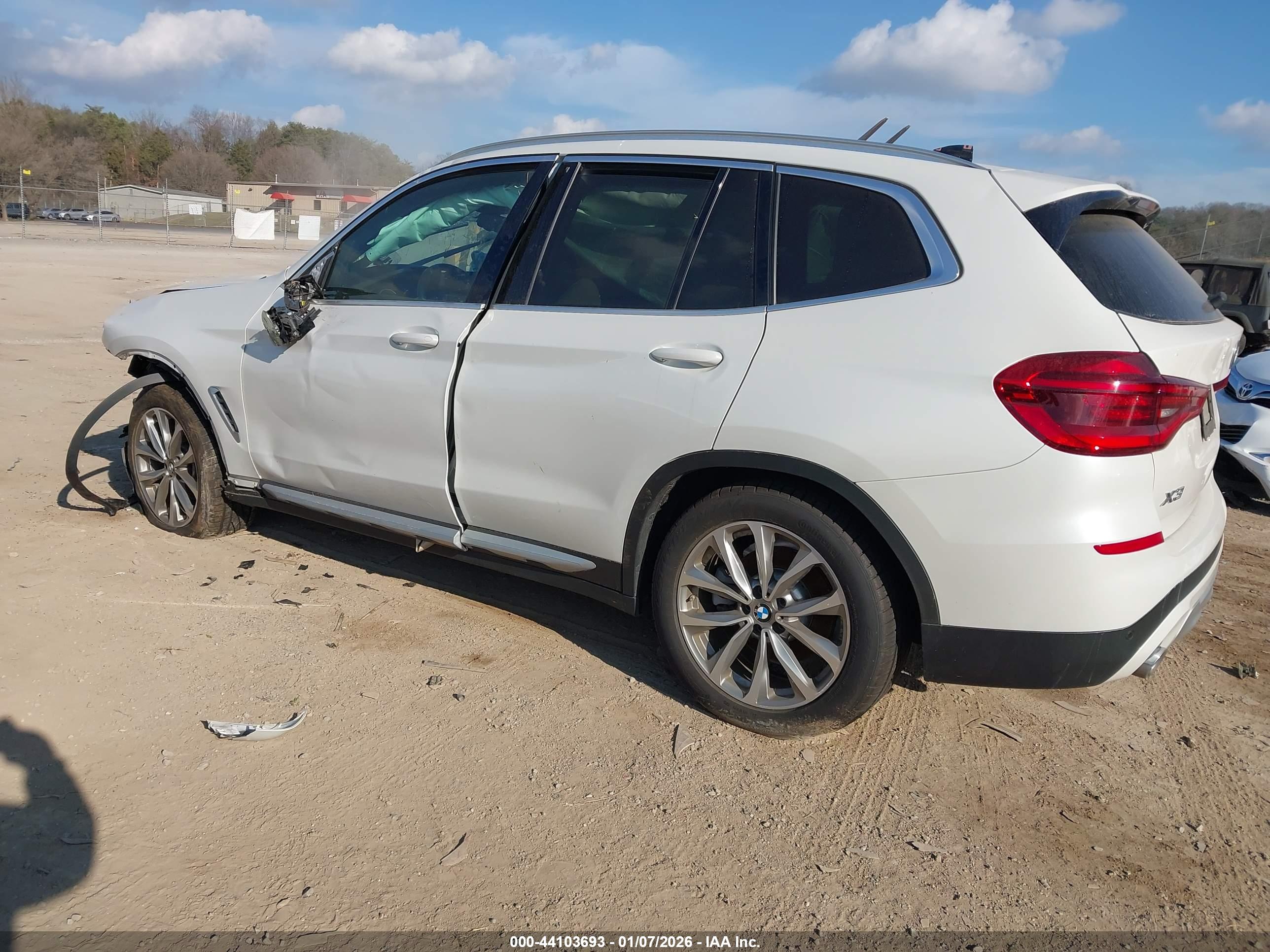 BMW X3 image 3