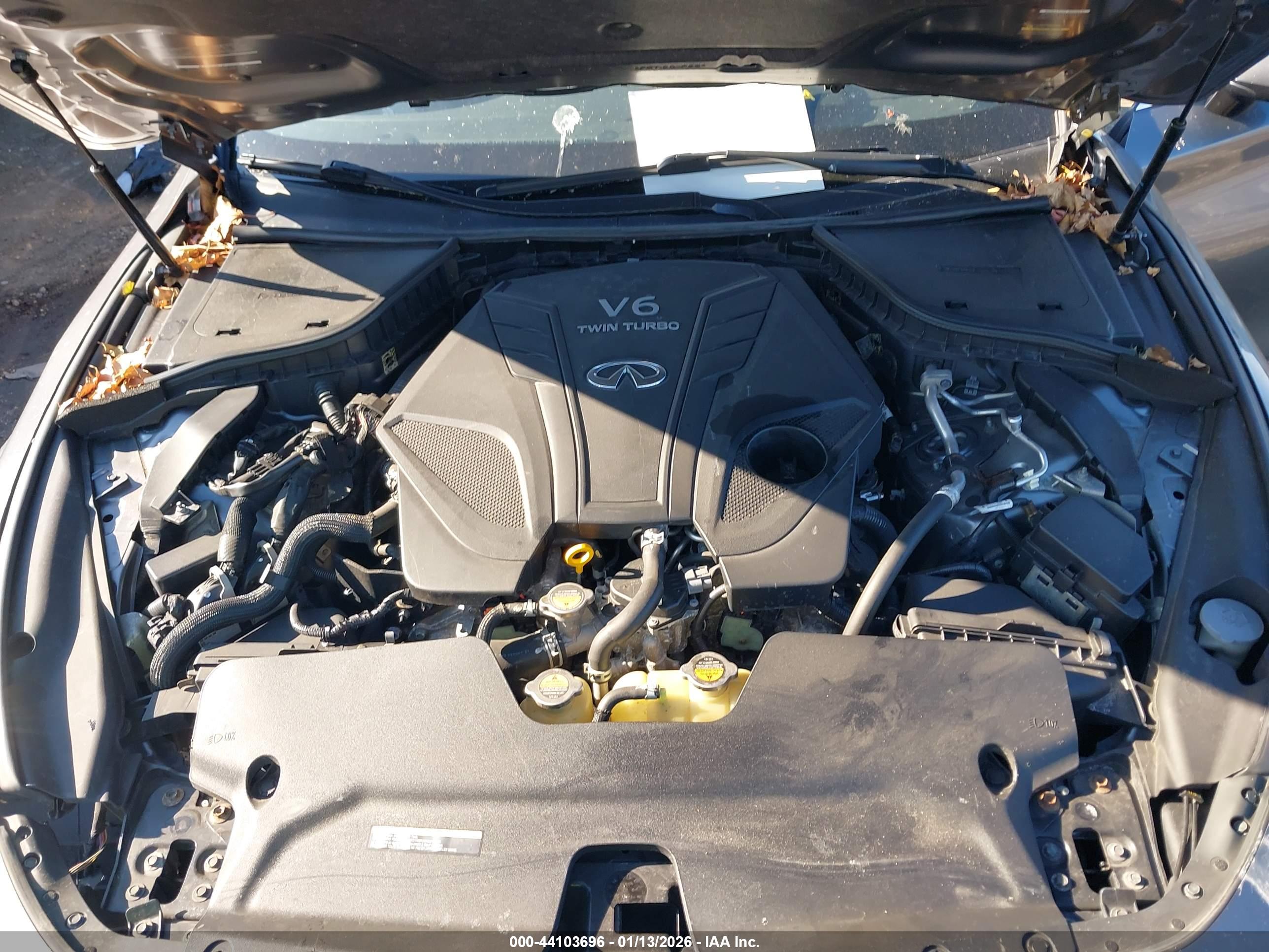 INFINITI Q60 image 10