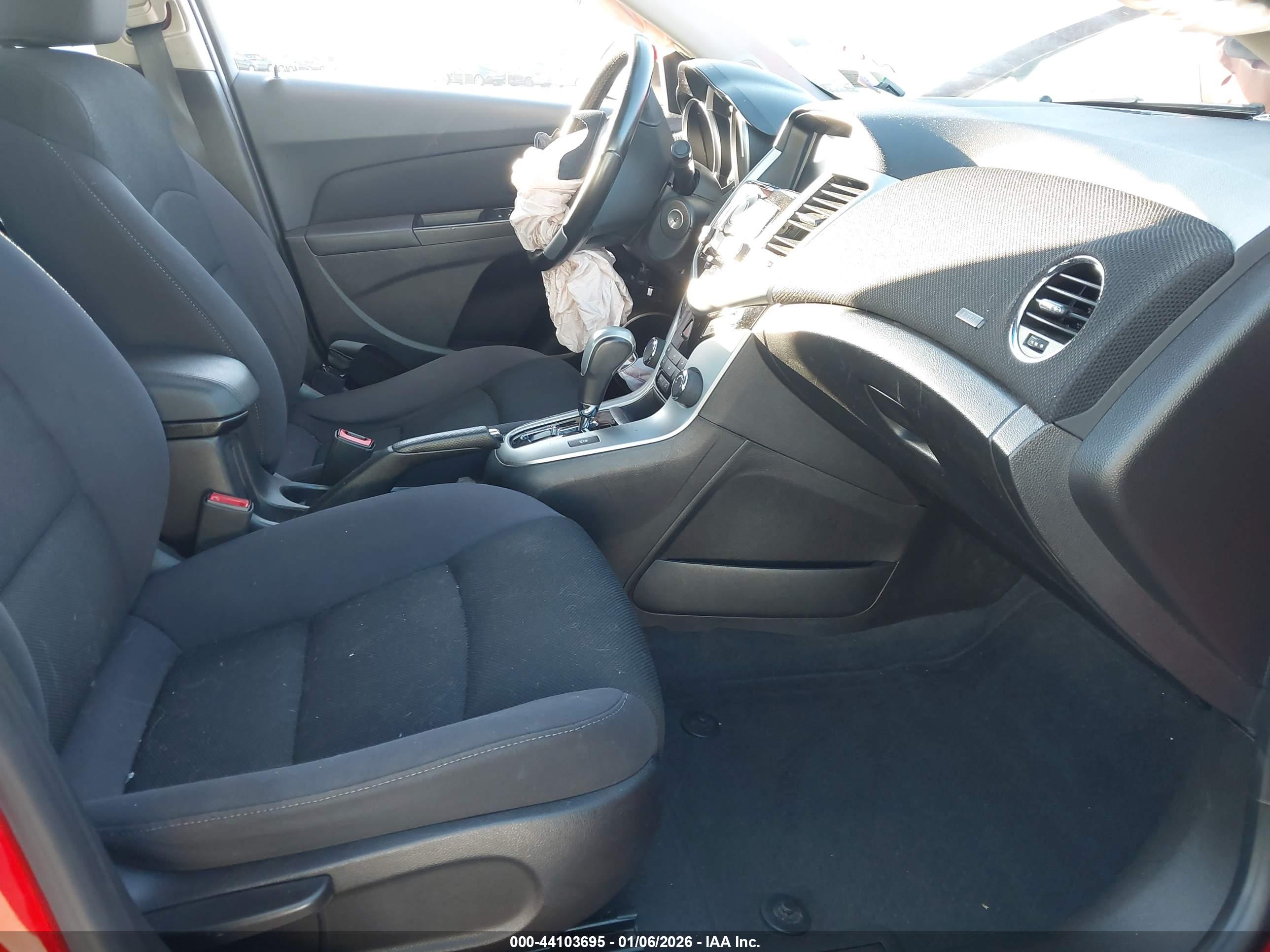 CHEVROLET CRUZE image 5