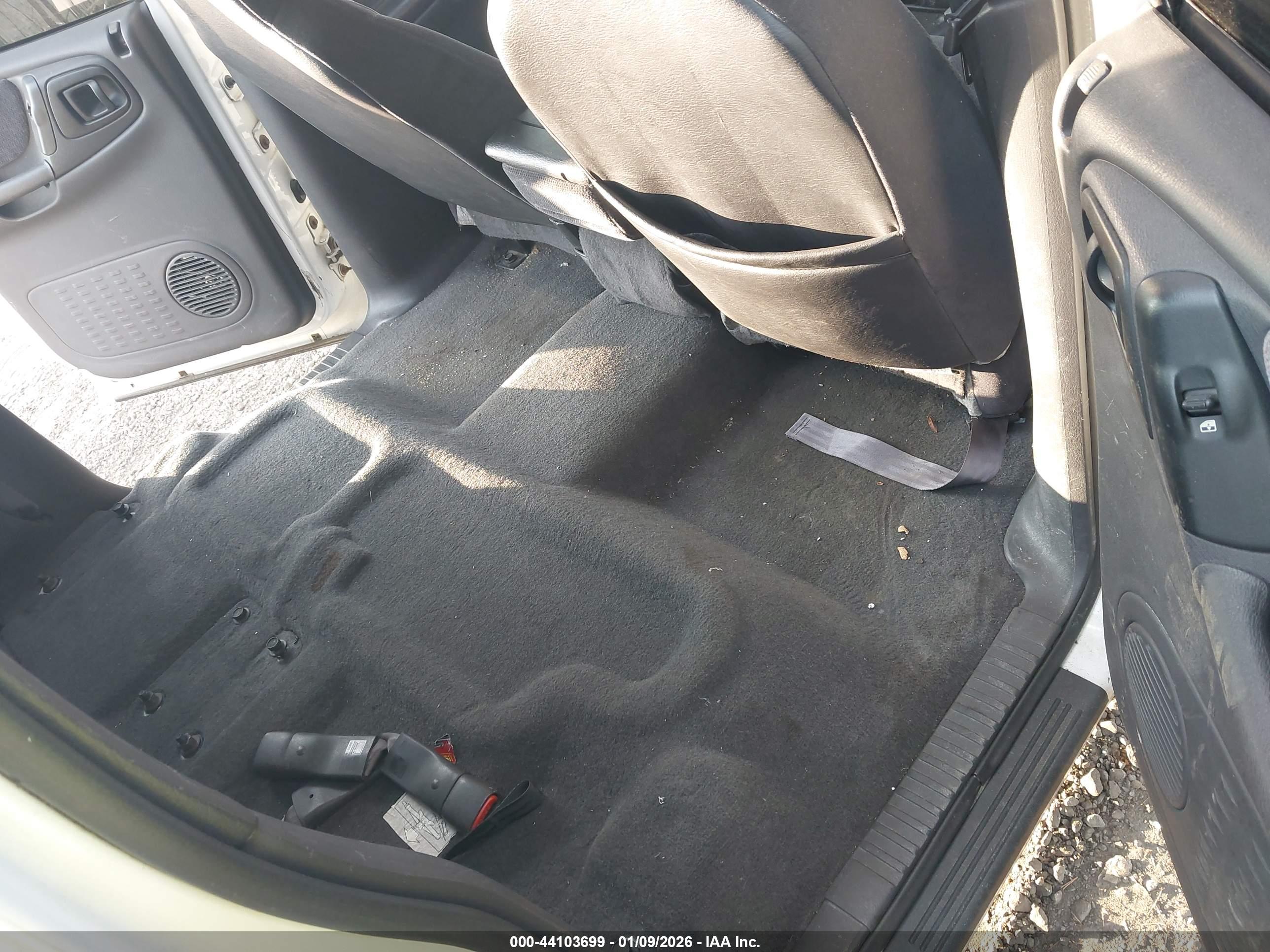 DODGE DAKOTA image 8