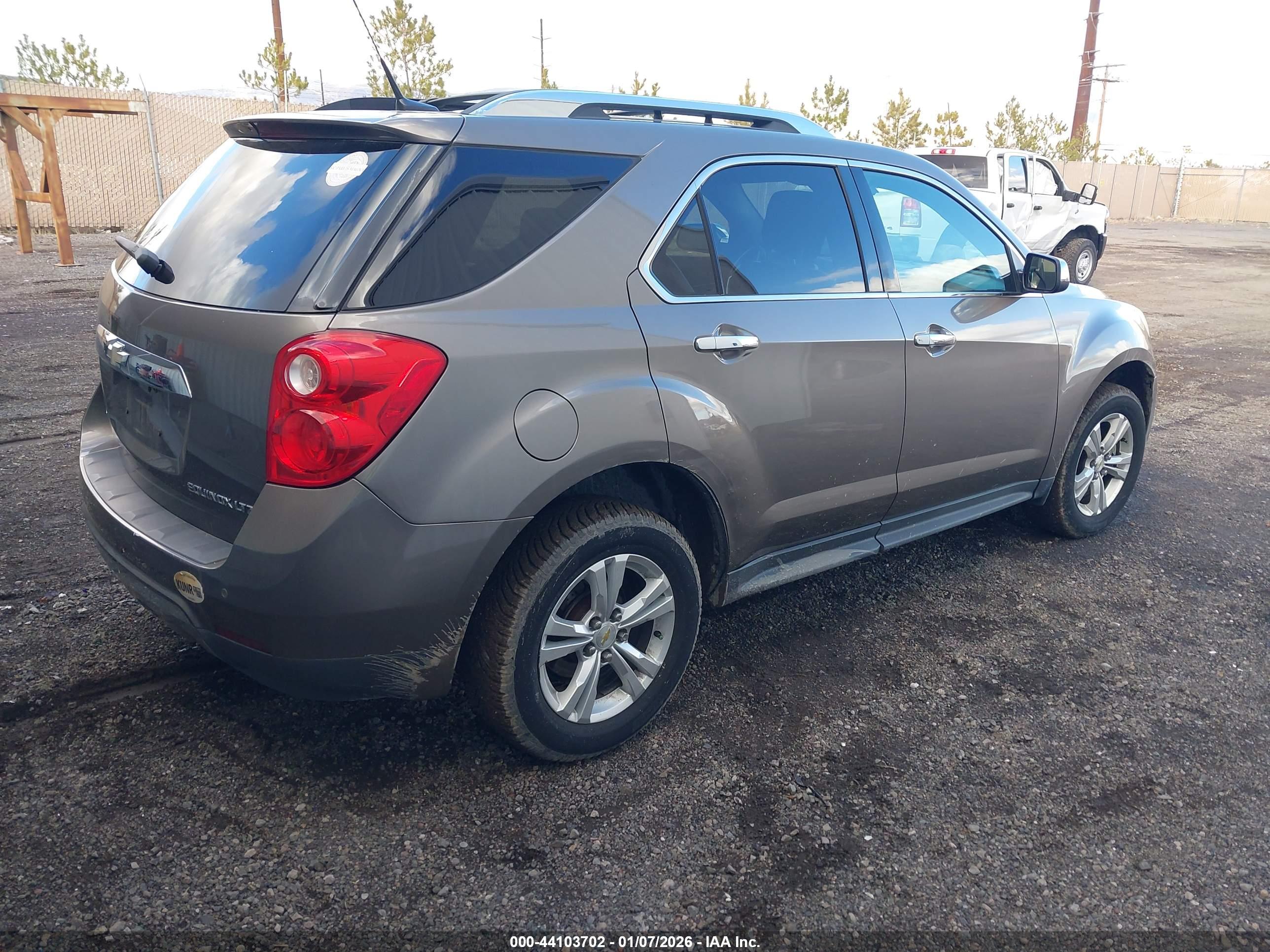 CHEVROLET EQUINOX image 4