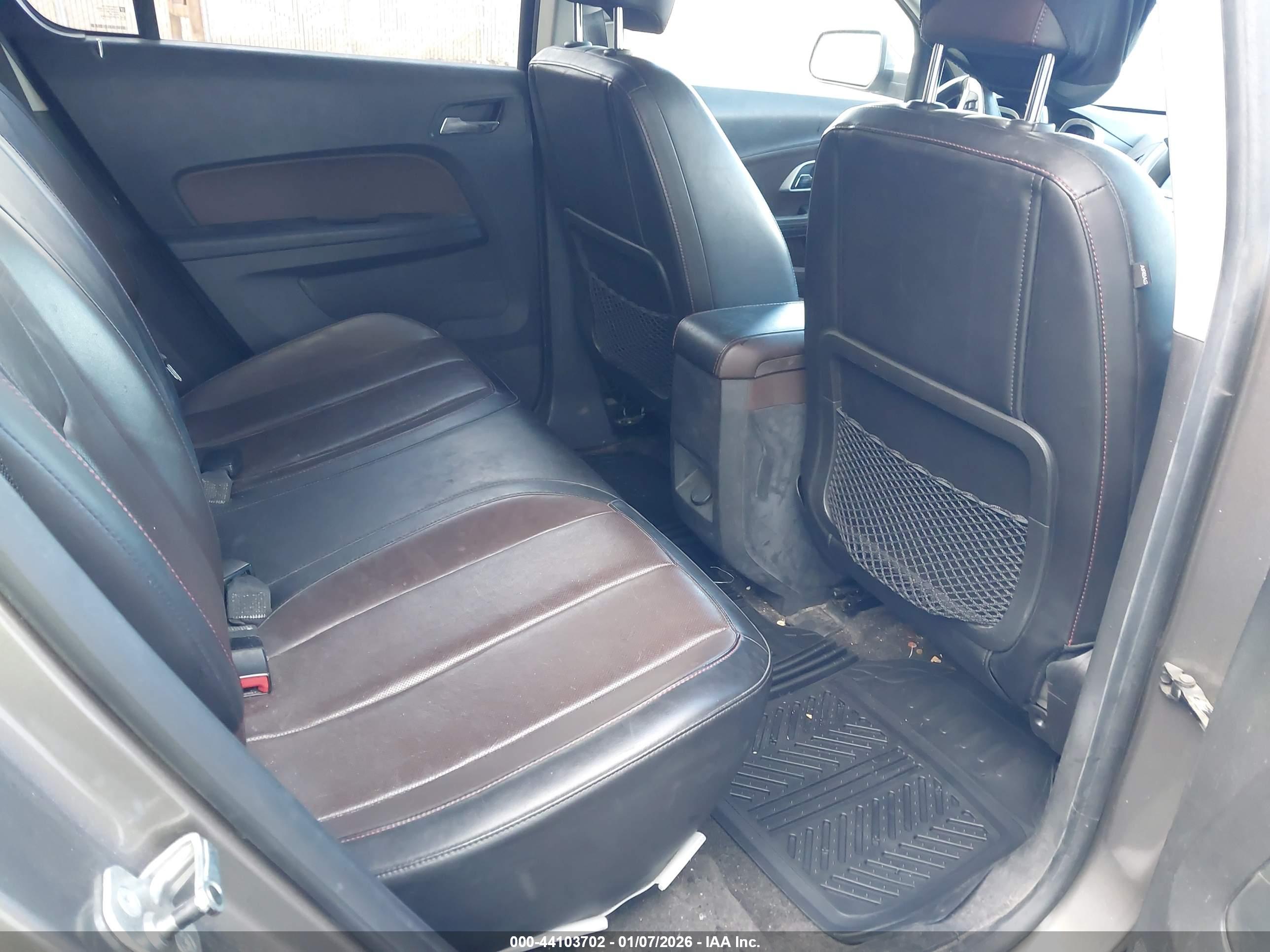 CHEVROLET EQUINOX image 8