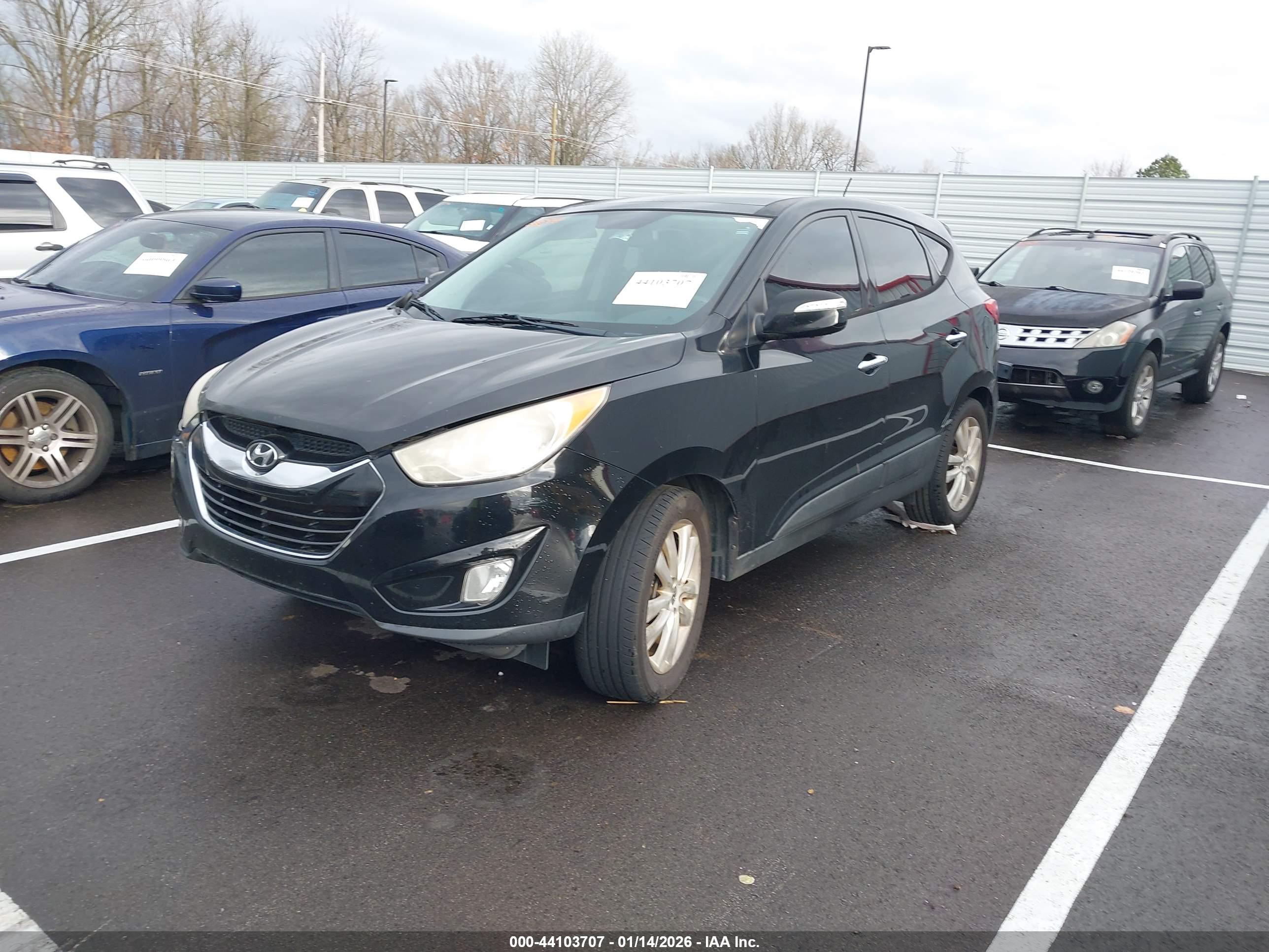 HYUNDAI TUCSON image 2