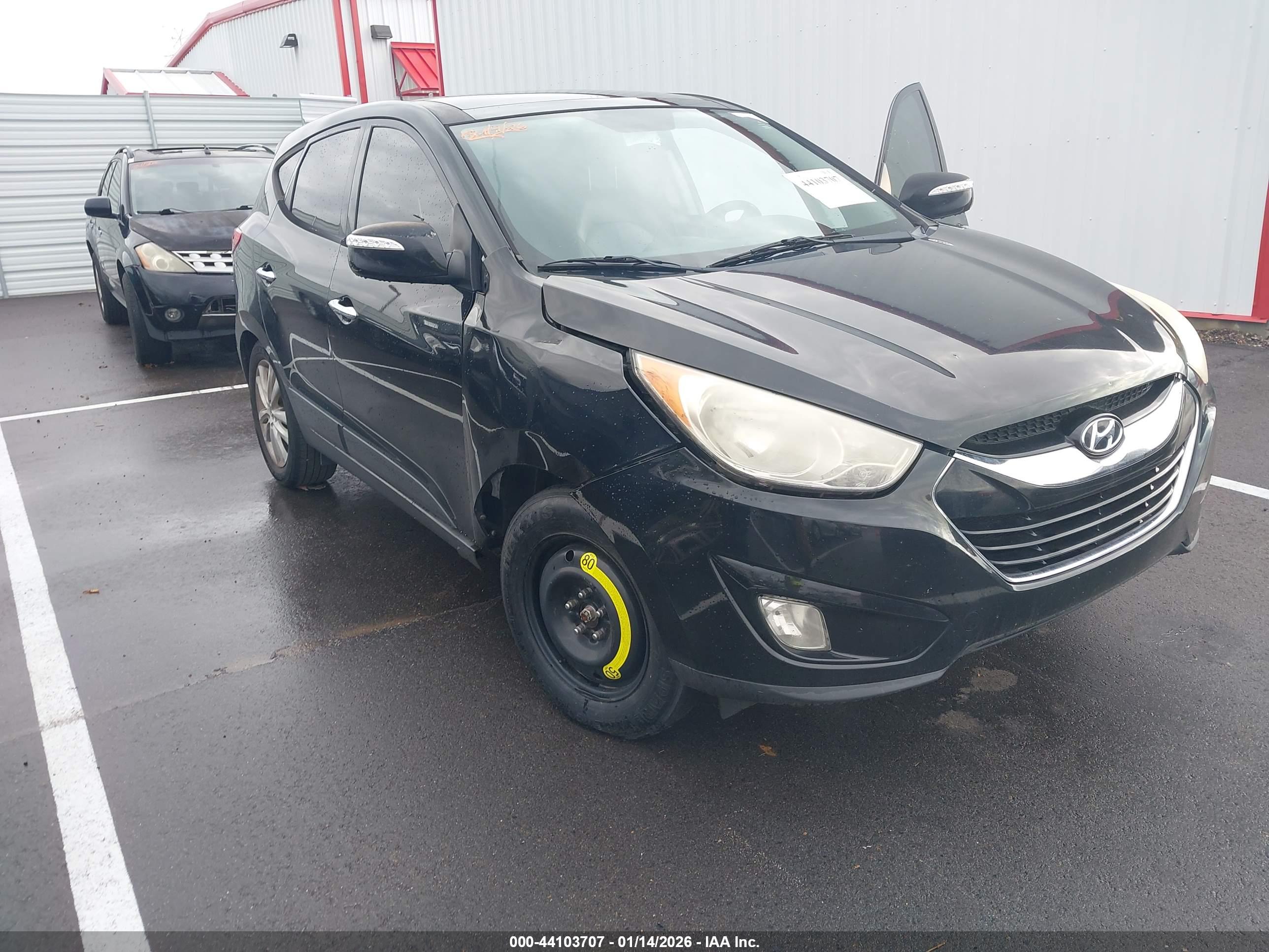 HYUNDAI TUCSON image 6