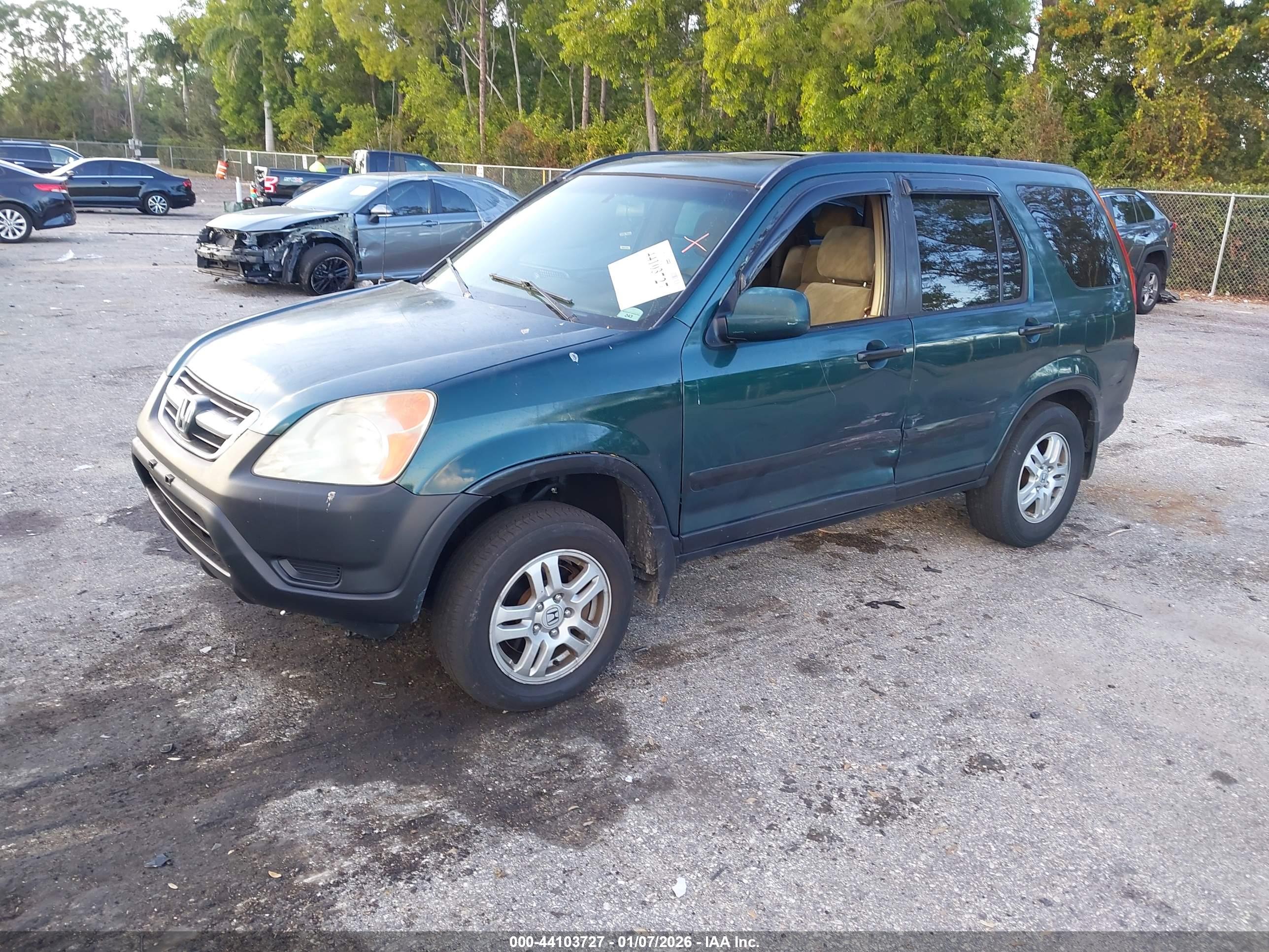 HONDA CR-V image 2