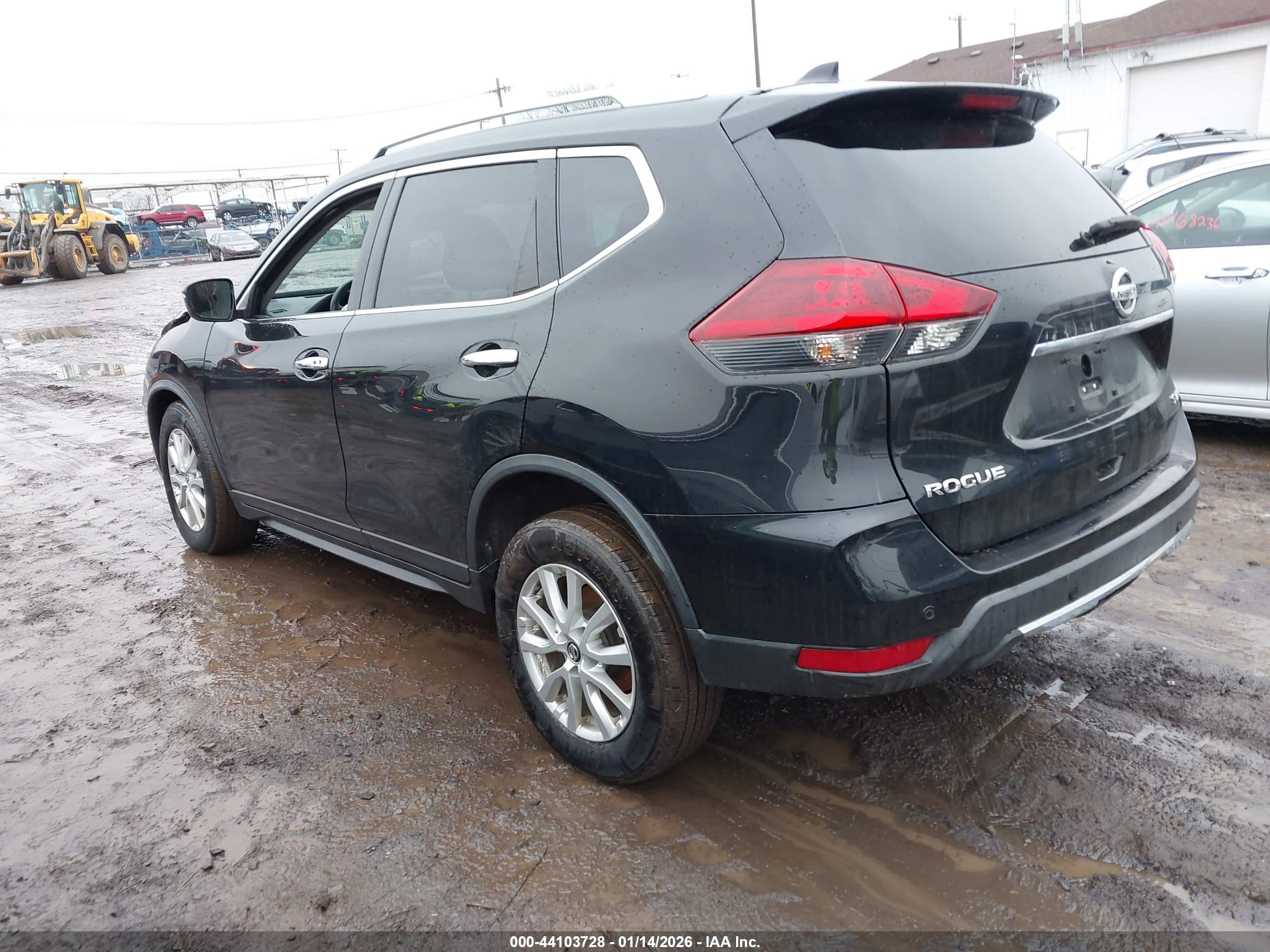 NISSAN ROGUE image 3