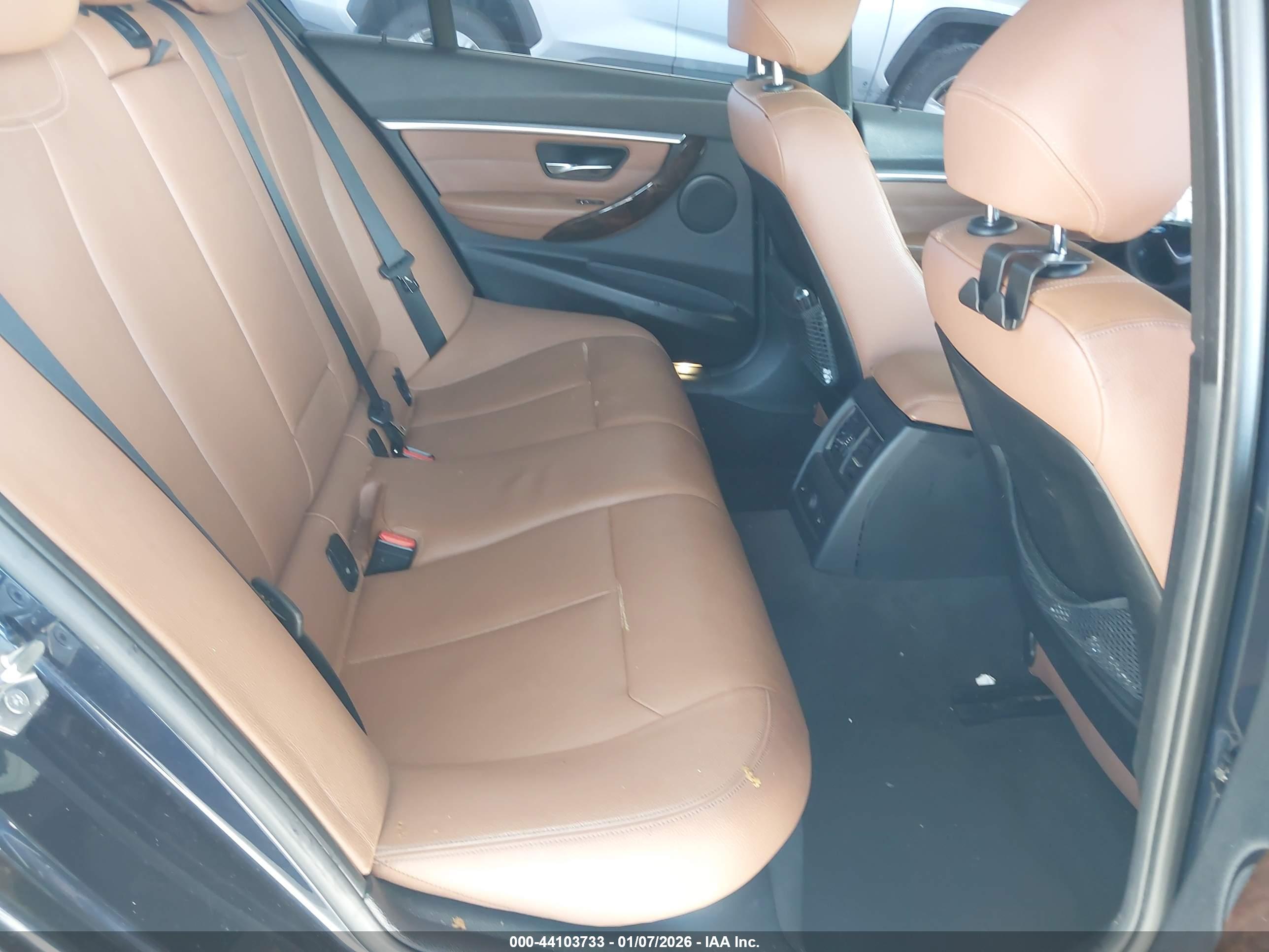 BMW 328I image 8