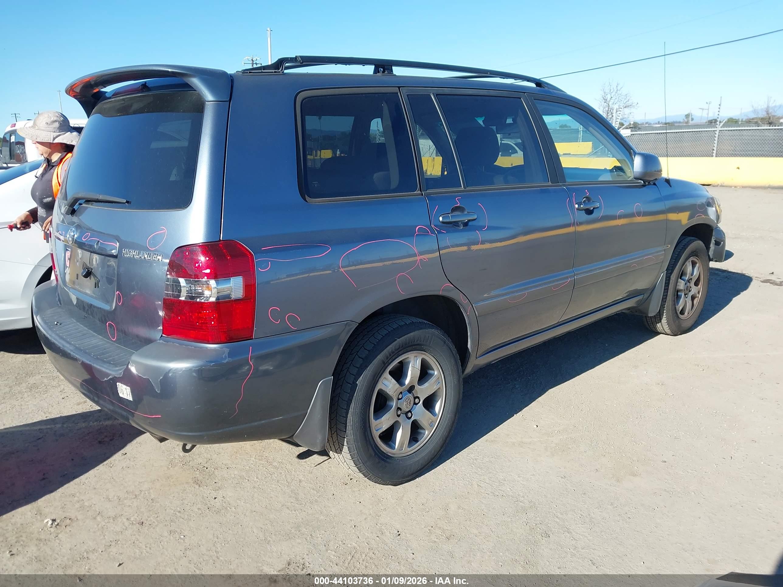 TOYOTA HIGHLANDER image 4