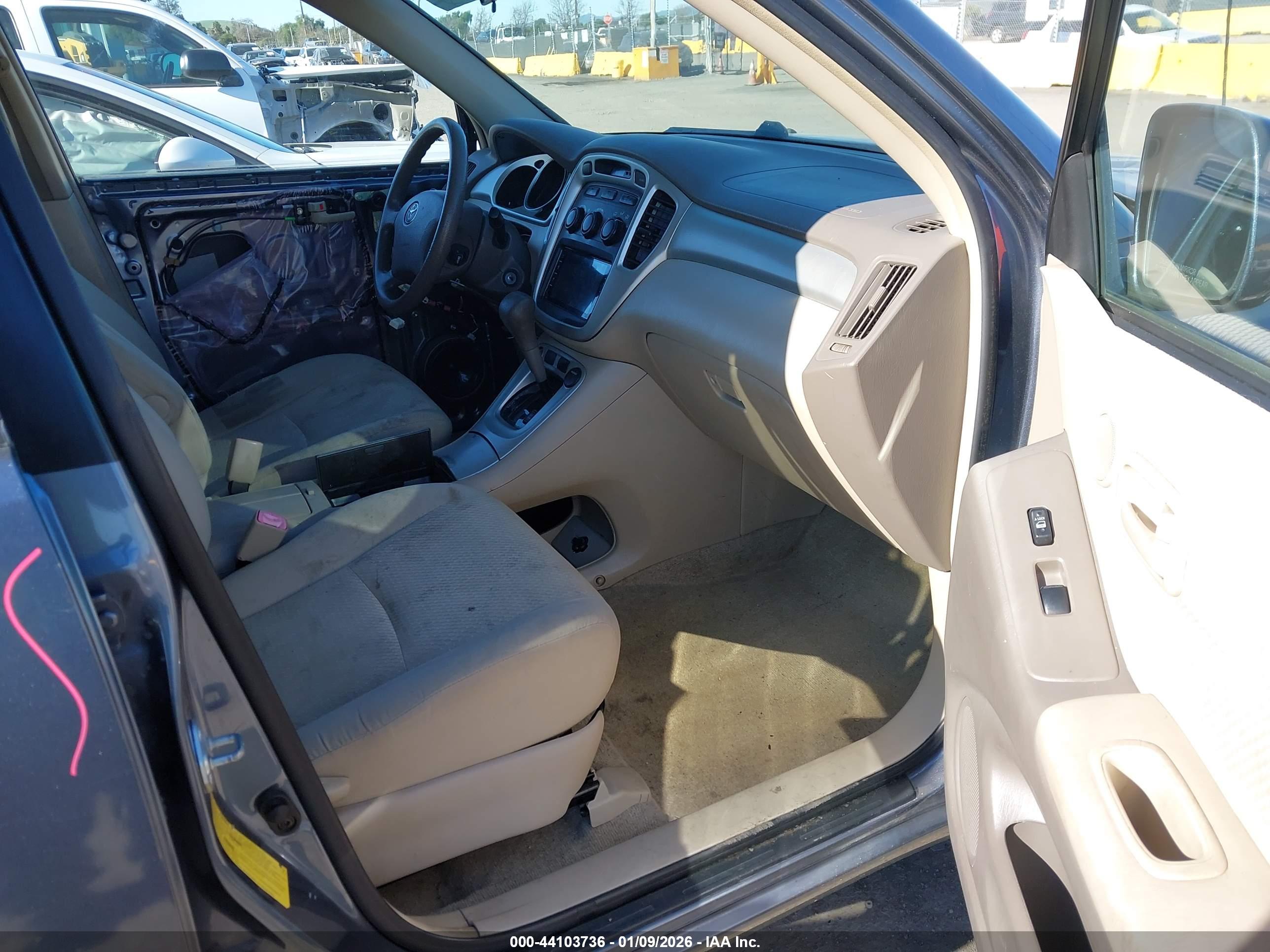 TOYOTA HIGHLANDER image 5