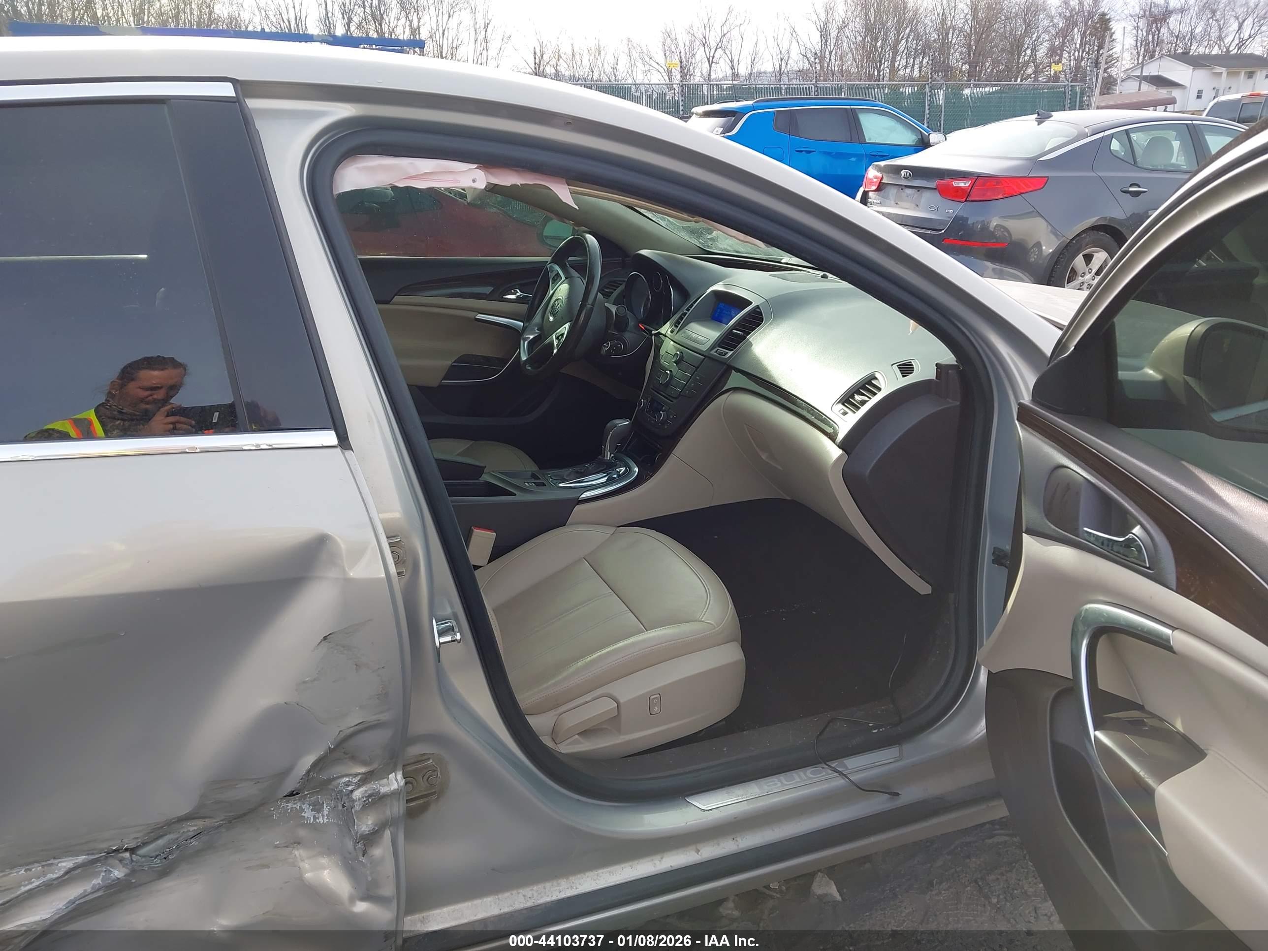 BUICK REGAL image 5